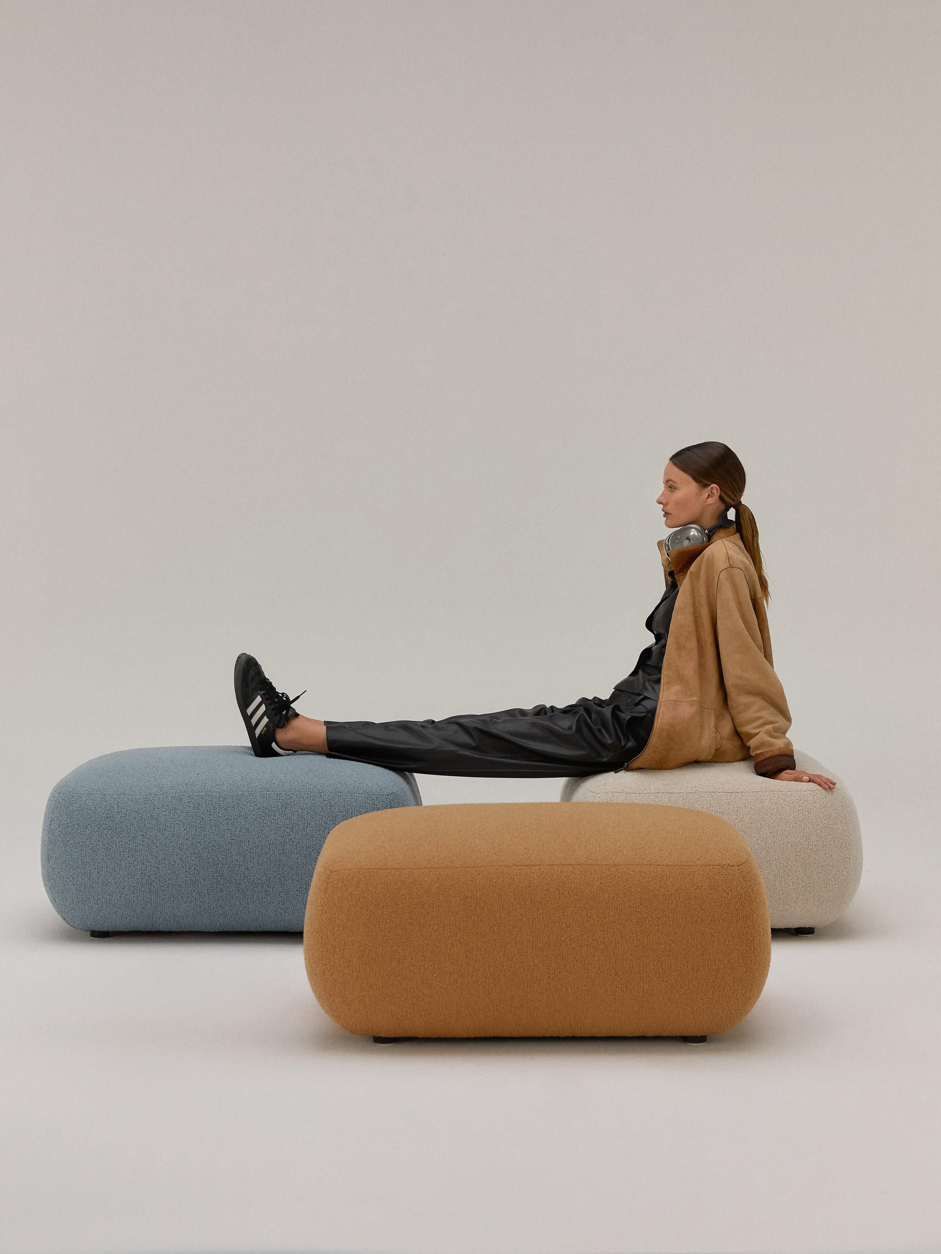 Bouclé-Hocker Sofia