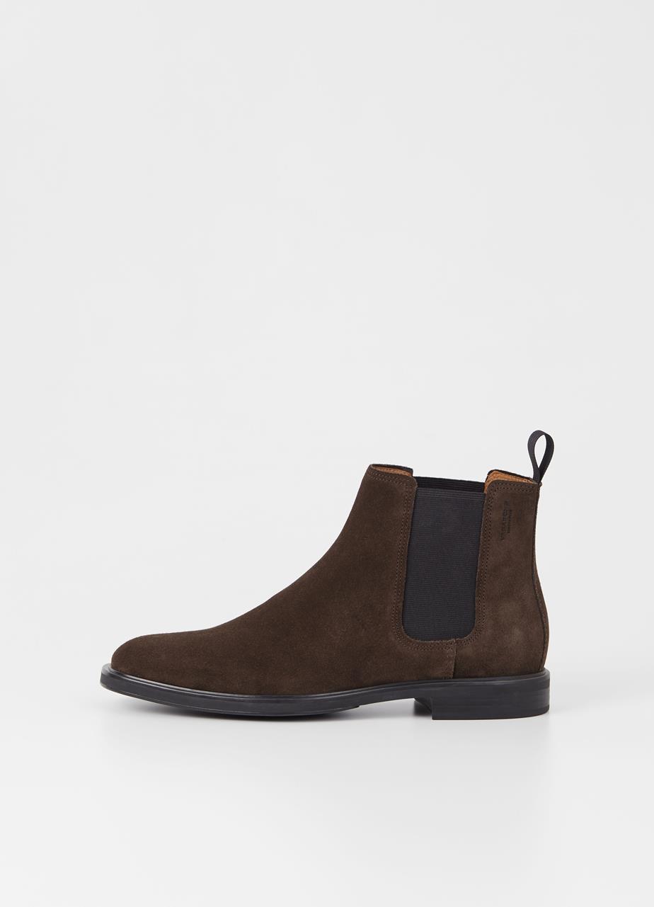 Andrew Boots