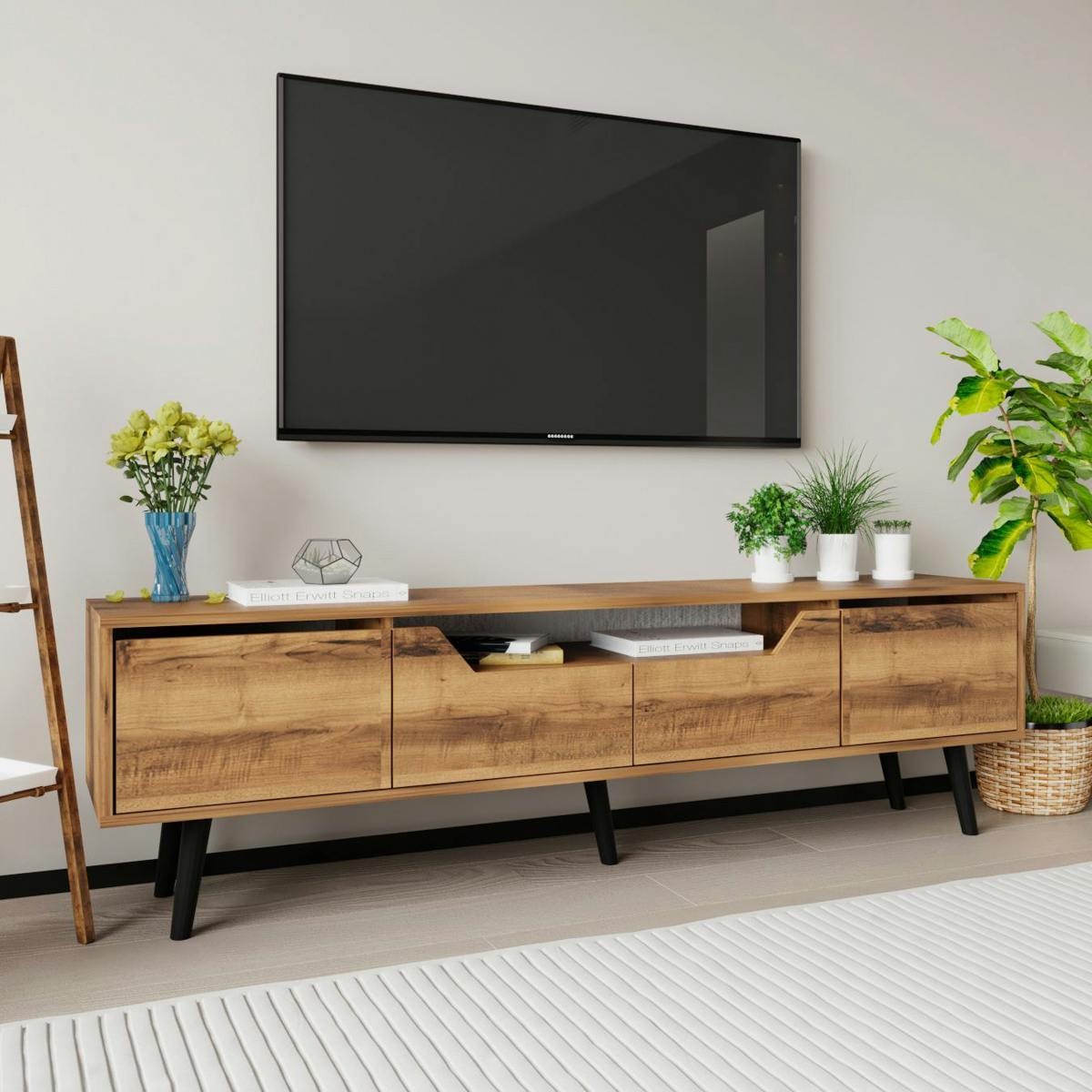 Long meuble TV 4 portes effet noyer pieds noirs 180 cm MARFA