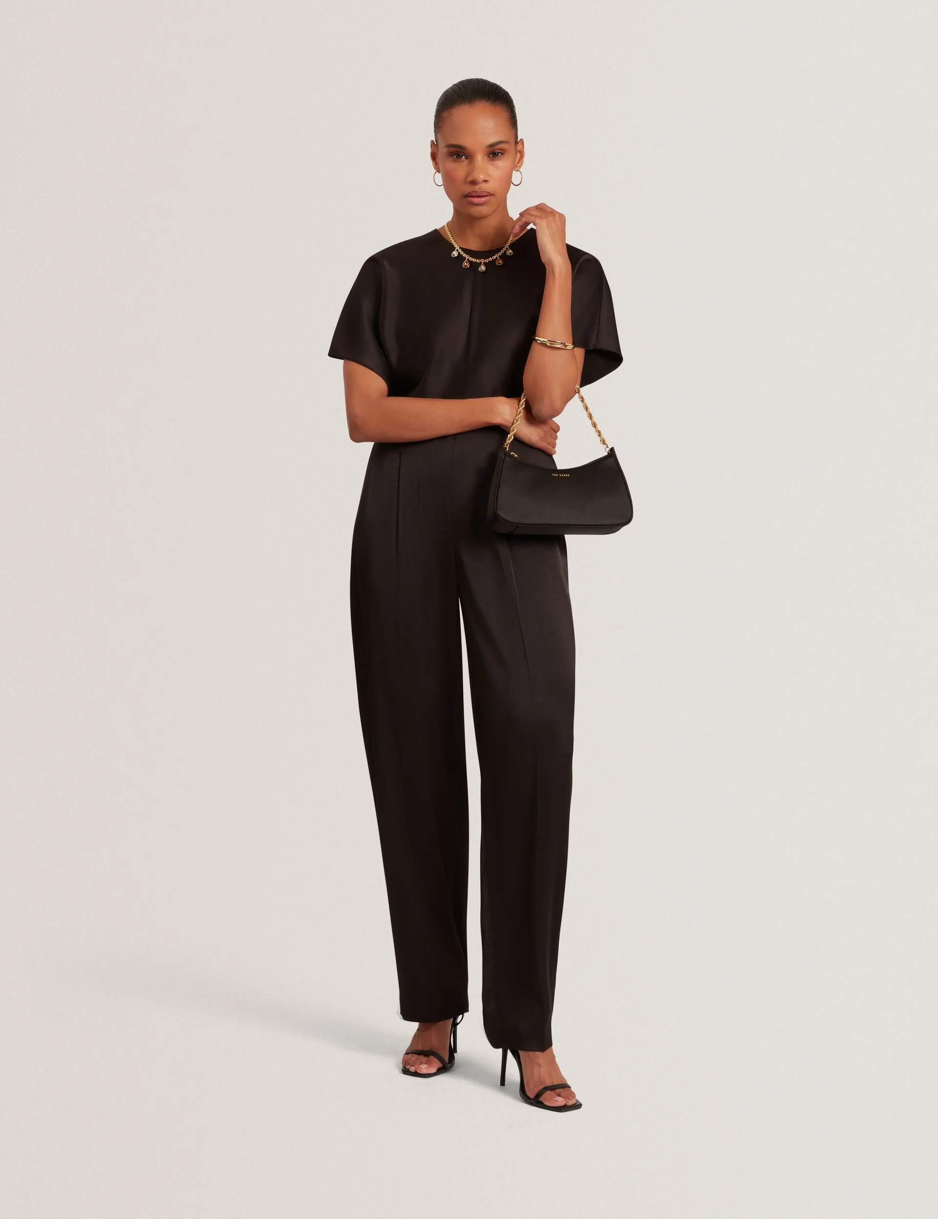 CHIIRA | BLACK