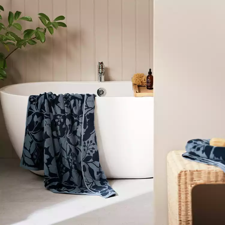 Habitat Foliage Bath Towel - Navy