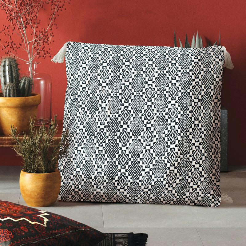 ESCAPADE - Coussin ethnique motif ethno blanc et gris 70x70