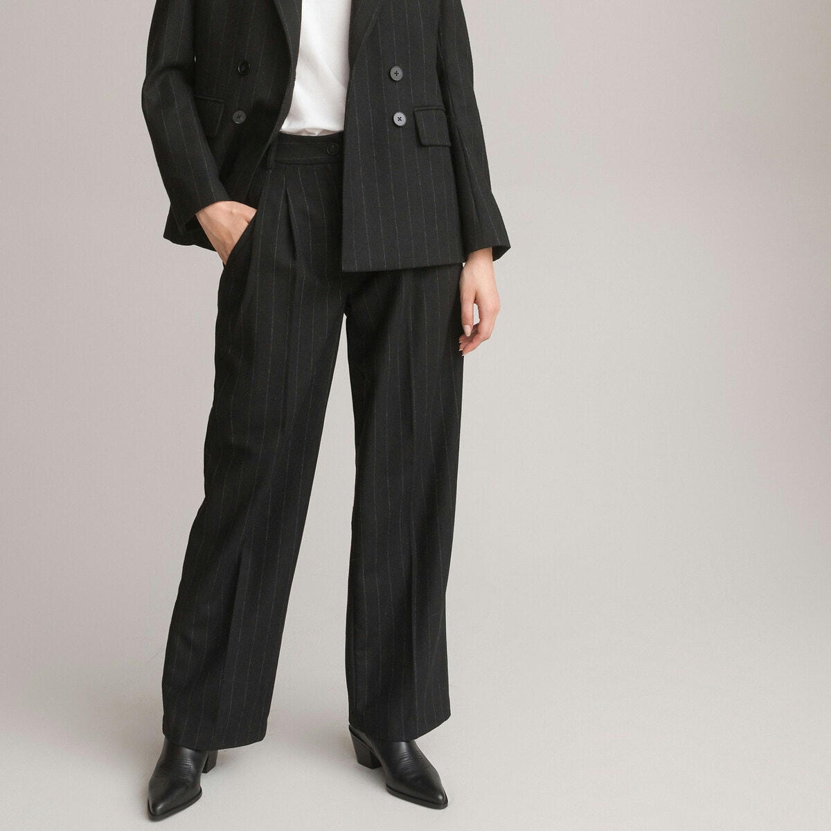 Pantalon large rayé à plis
