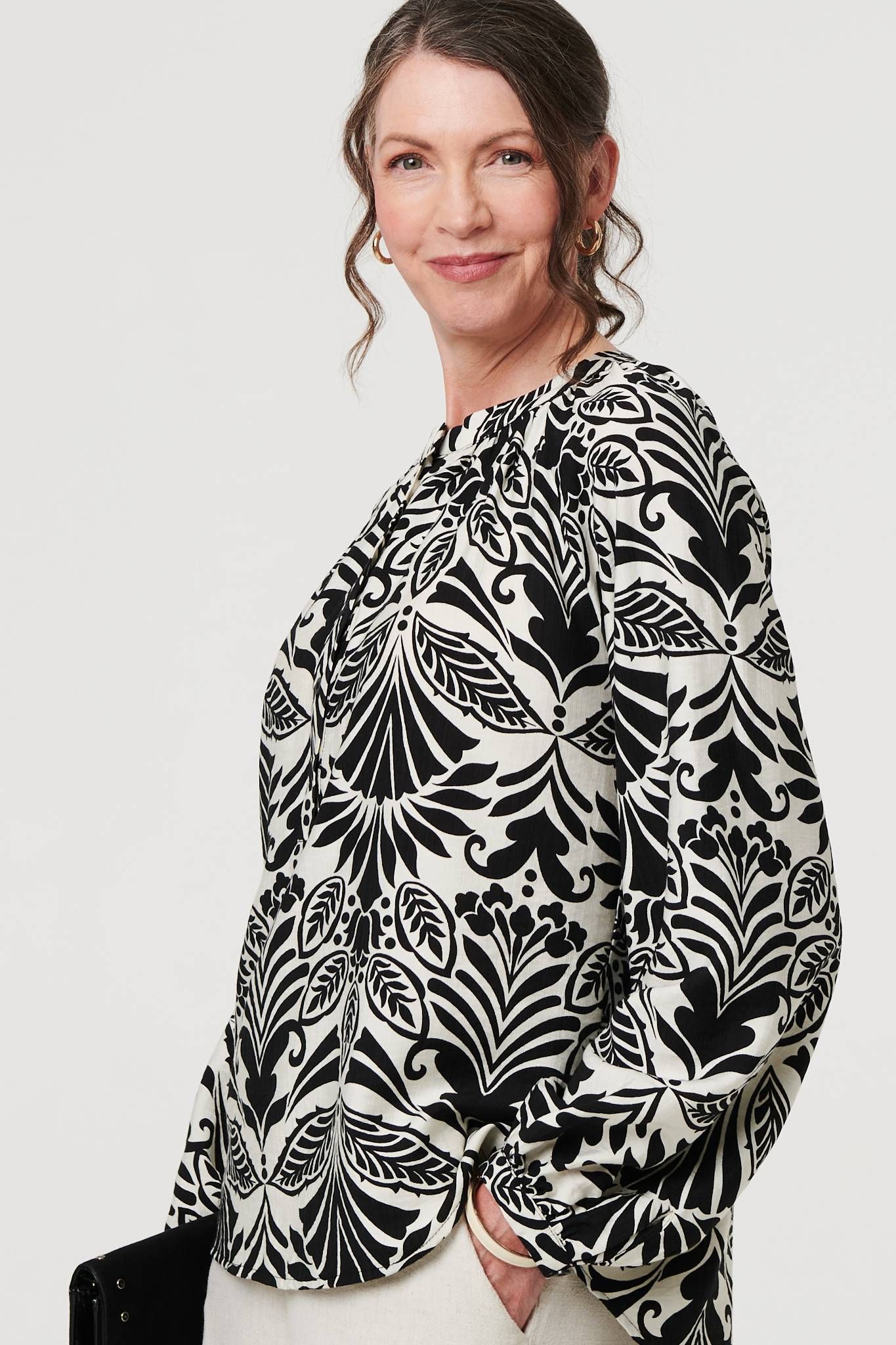 Izabel London Printed Long Sleeve Button Front Blouse