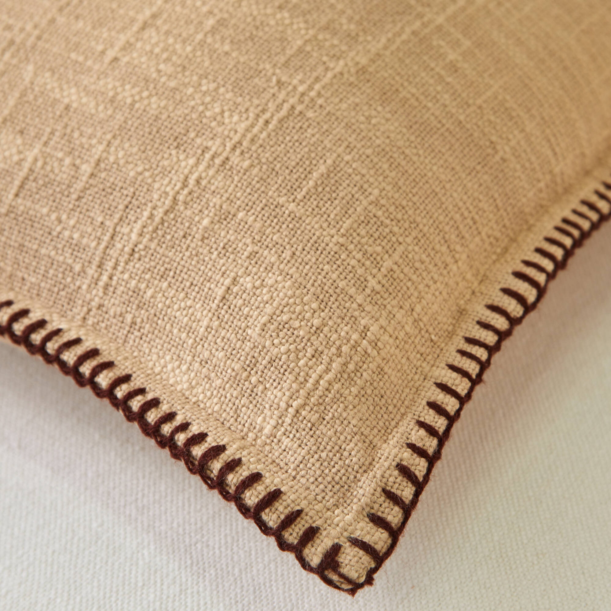 Coussin uni coton texturé
