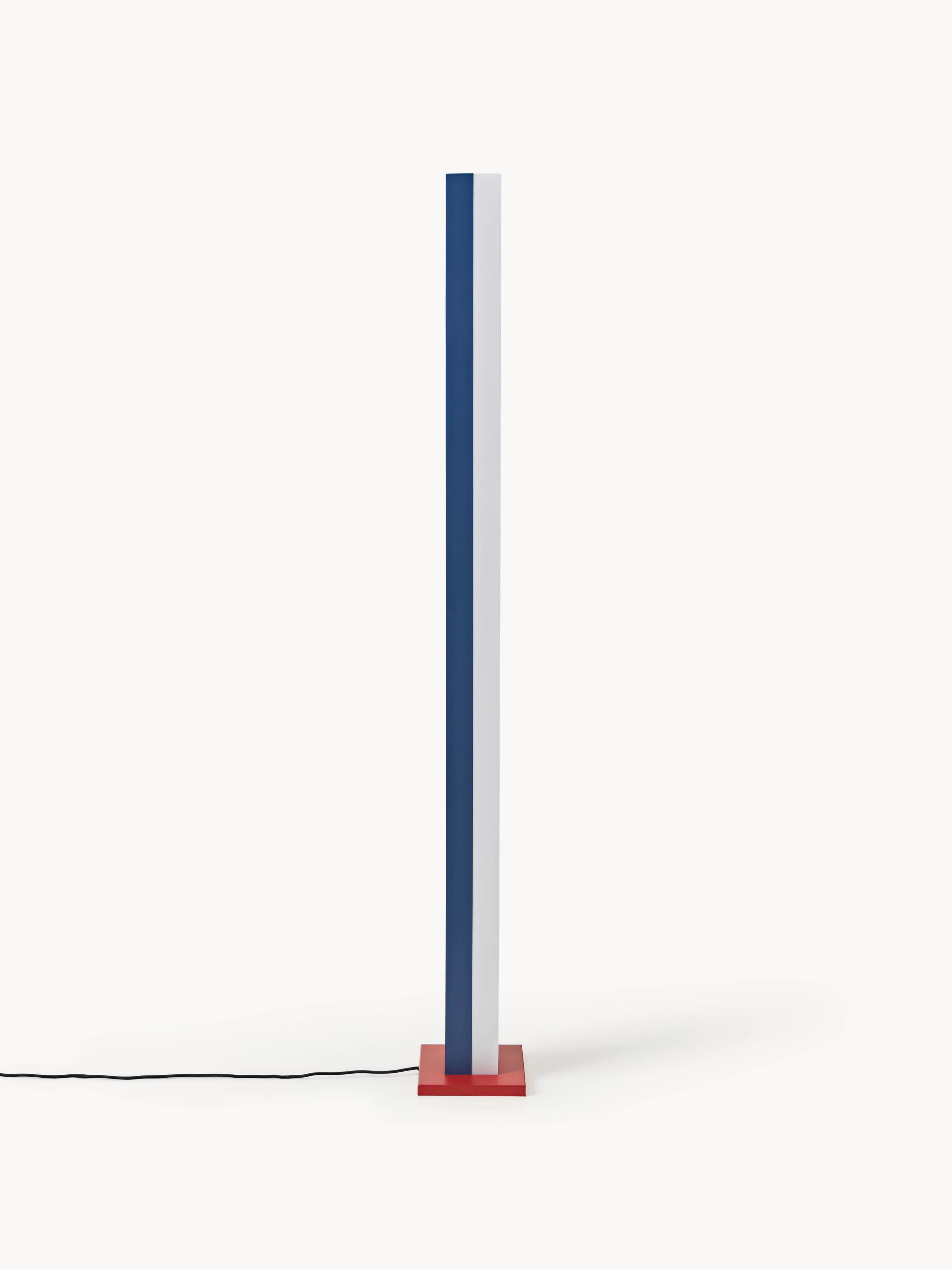 Dimmbare LED-Stehlampe Naika