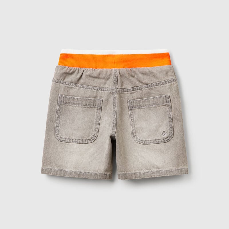 Straight jean shorts