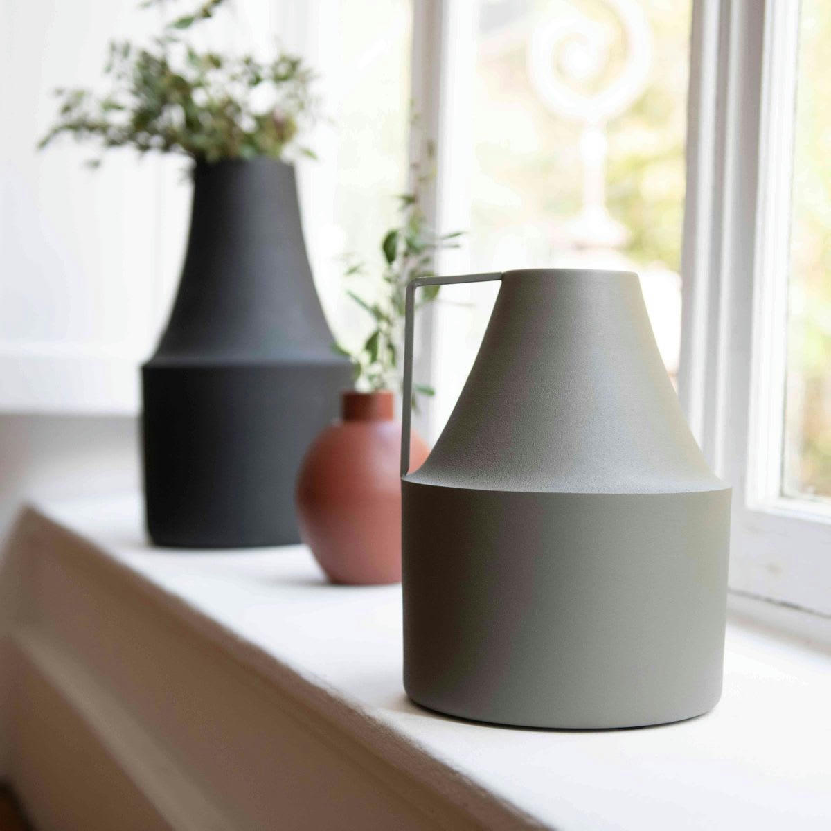 - Vase façon petit pot à lait métal