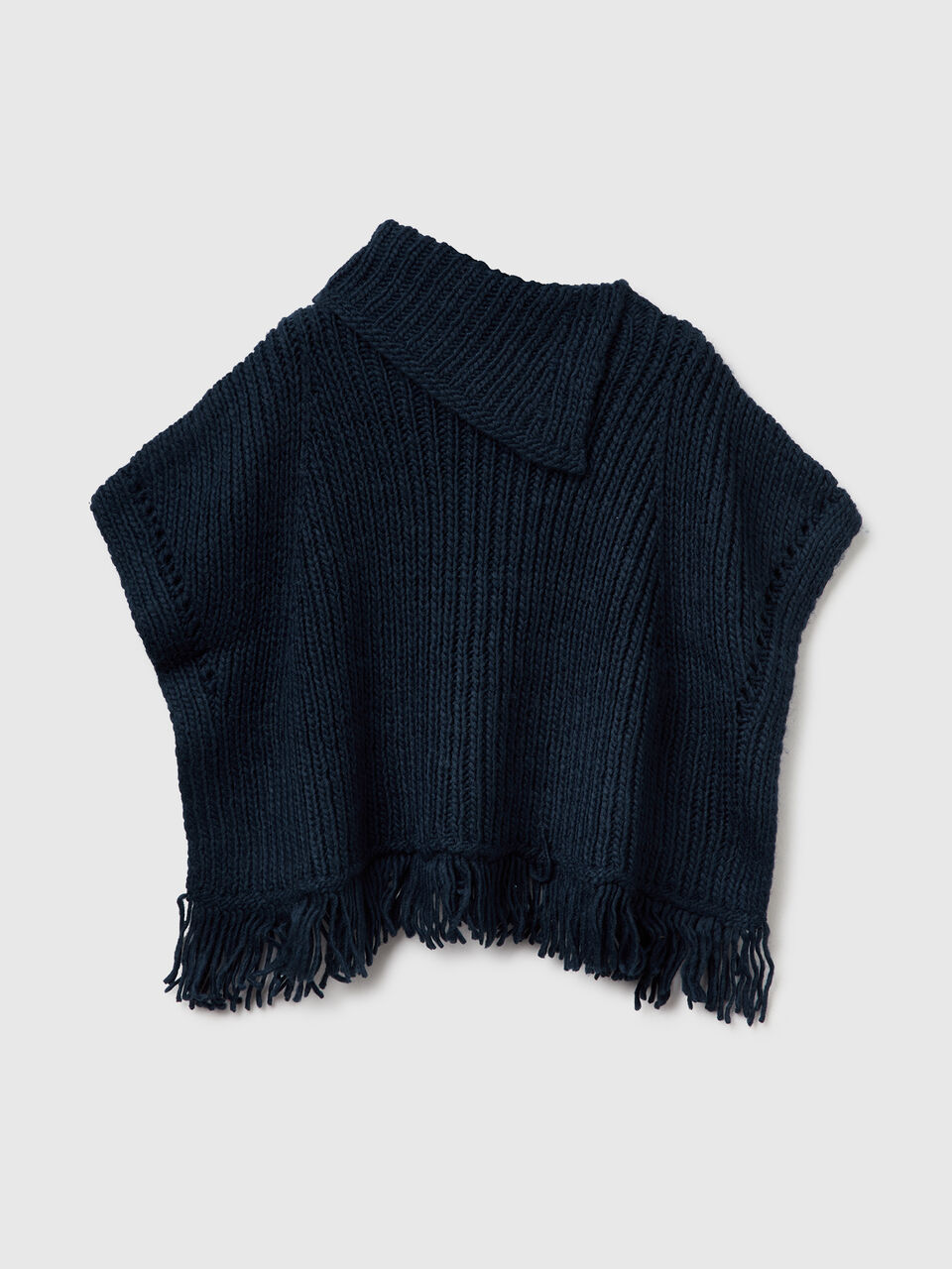 Cape with fringe