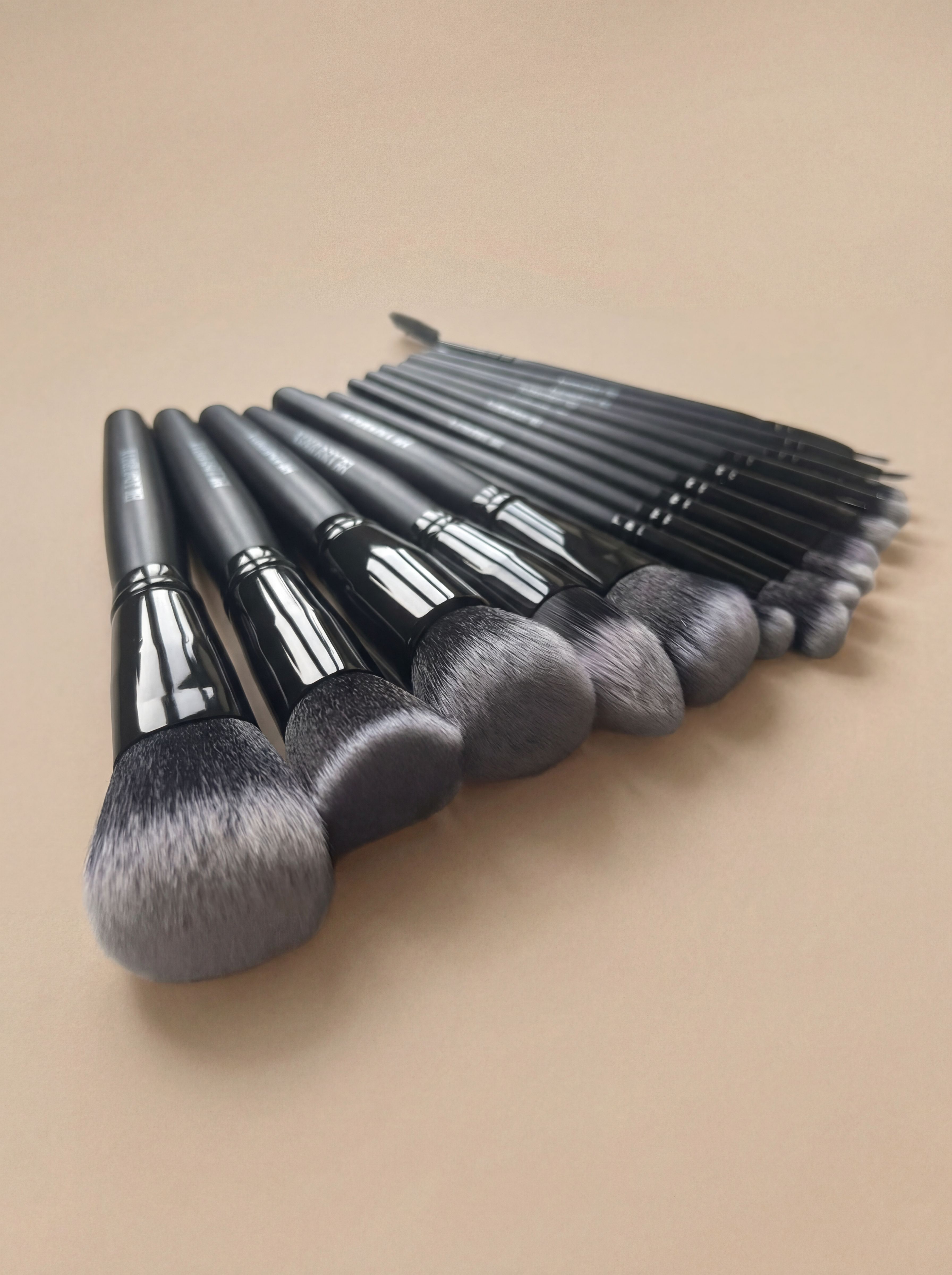 BlushBox BlushBox Pro 15 Piece Brush Set