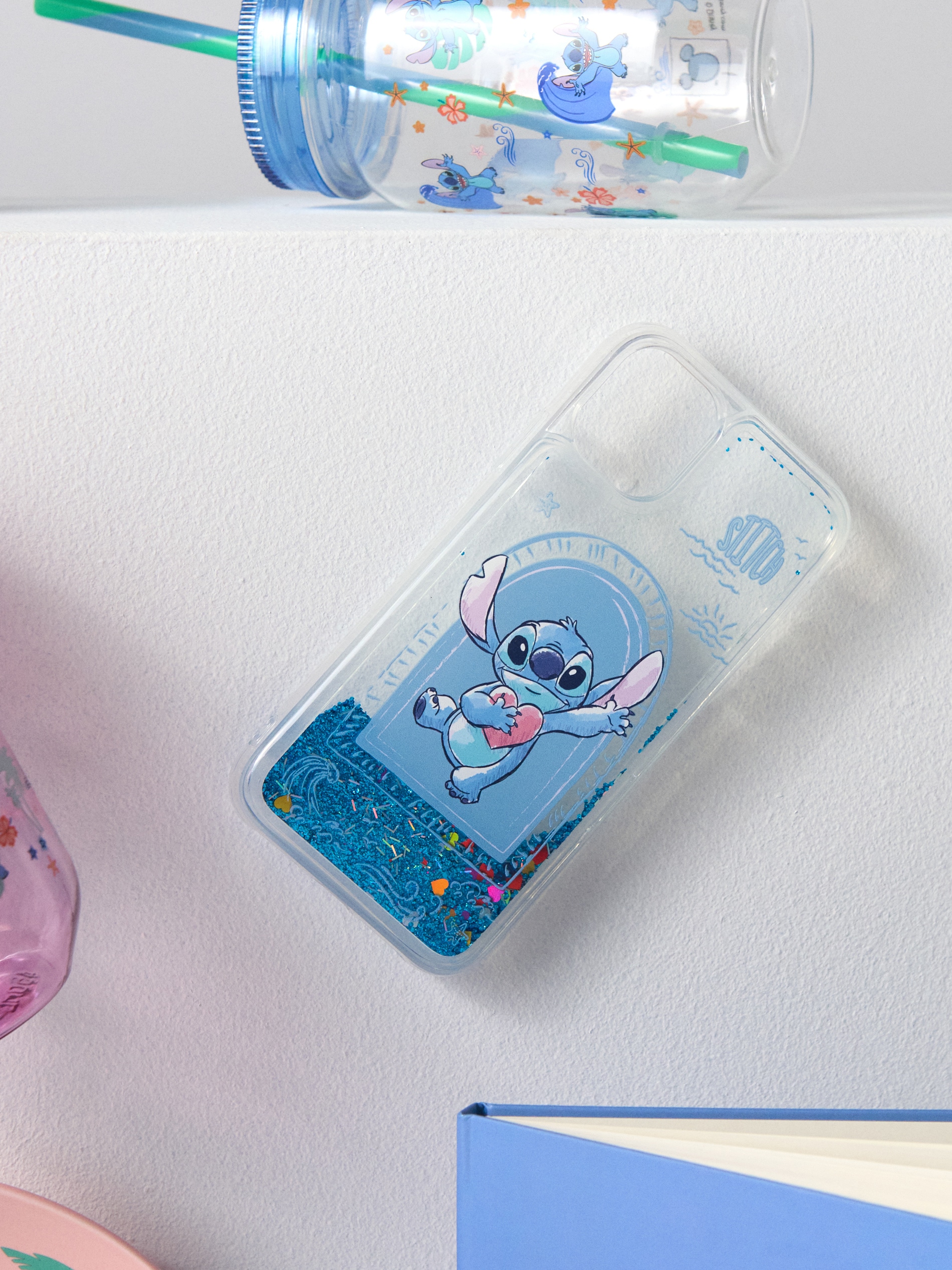 Etui na iPhone 15 Stitch