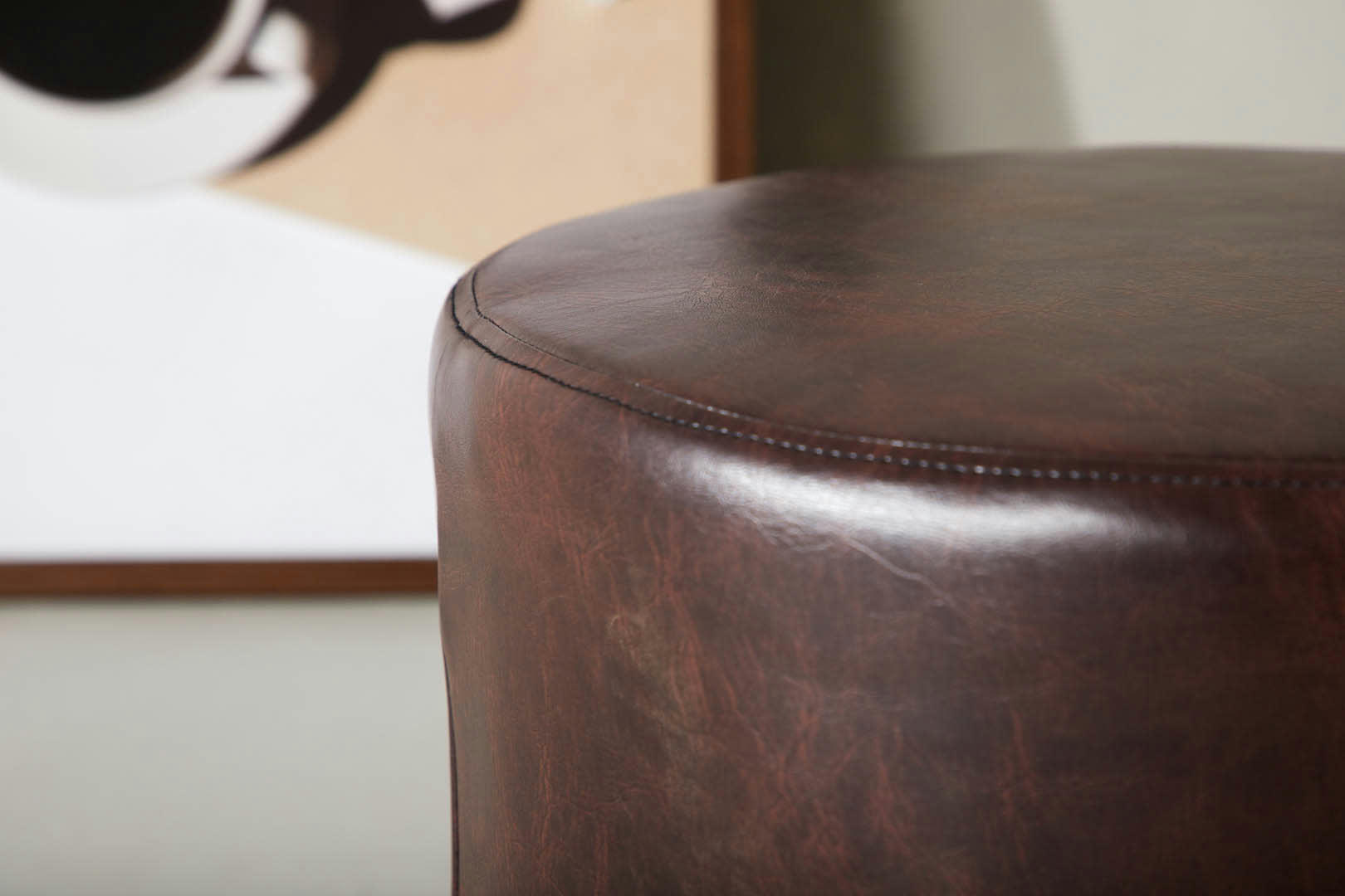 ETHAN - Pouf rond 41cm en simili marron foncé