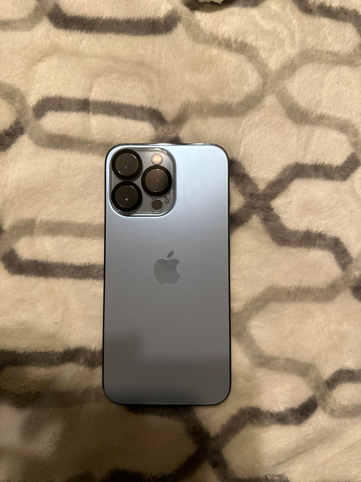 Apple iPhone 13 Pro 128 gb sierra blue unlocked