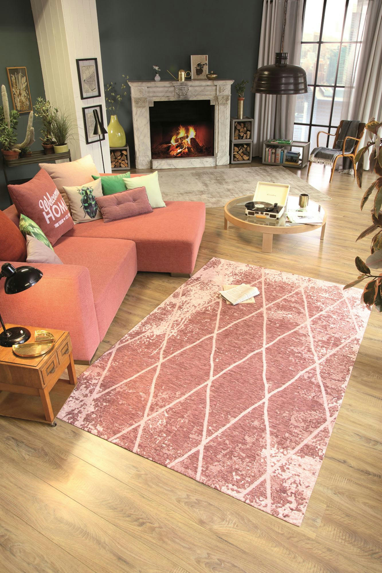 FINE LINES - Tapis graphique et brillant tissé machine Rose clair 140x200 cm