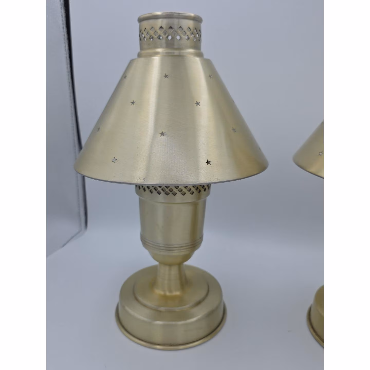 Vintage Kerosene Table Lamps starburst Shade Gold Tone 1960s