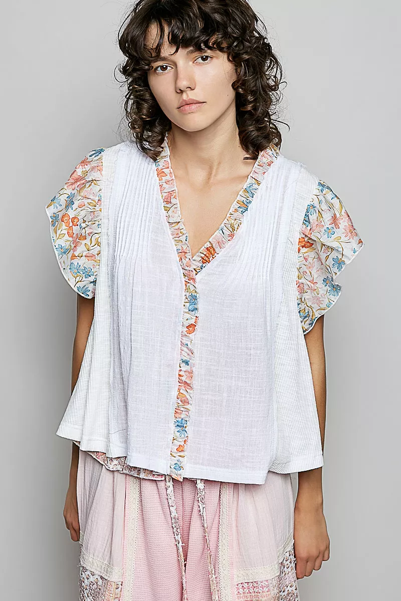POL V-Neck Floral Ruffle Sleeve Blouse