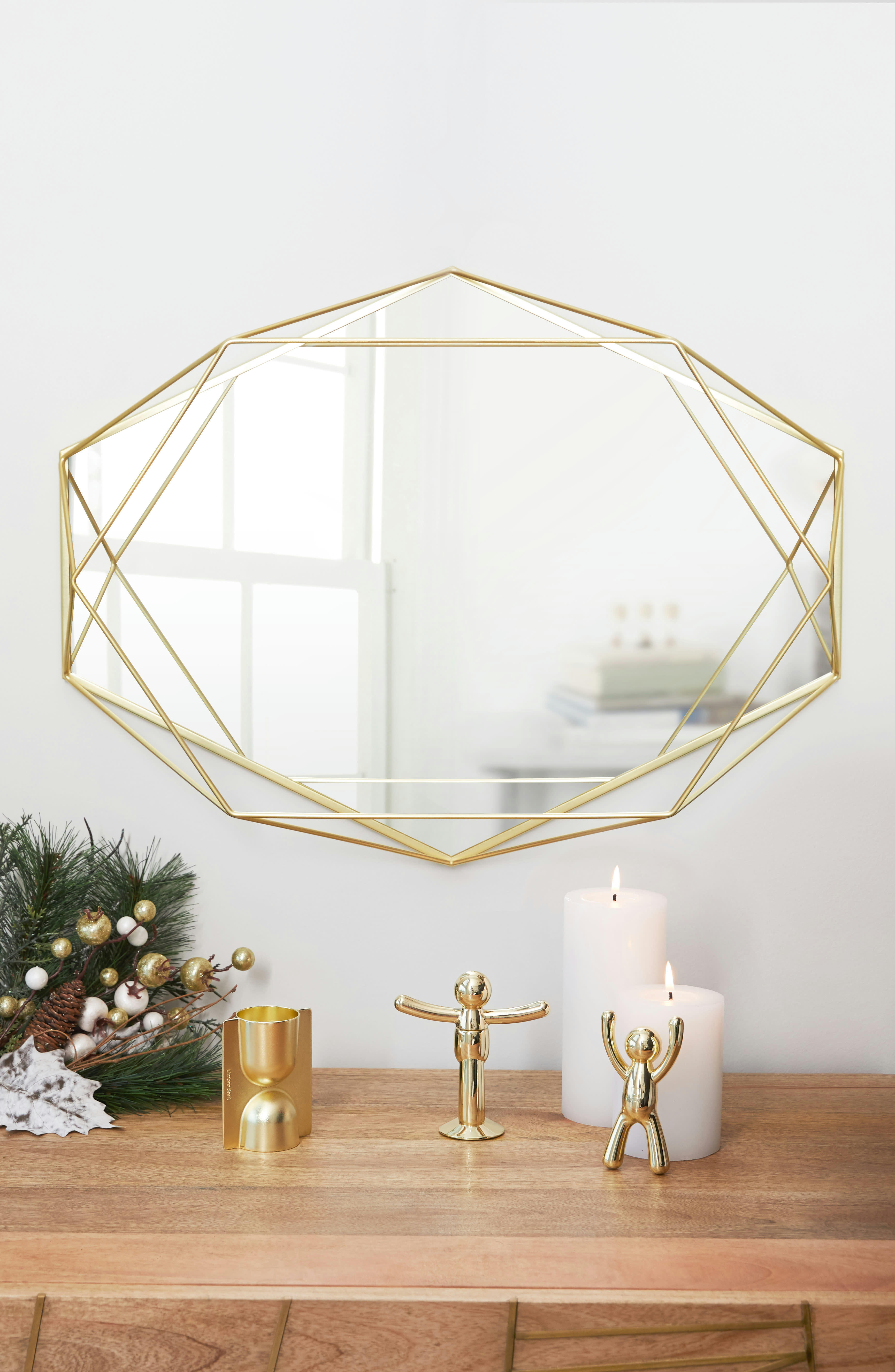 PRISMA - Miroir mural structure filaire métal doré 57x43x9cm