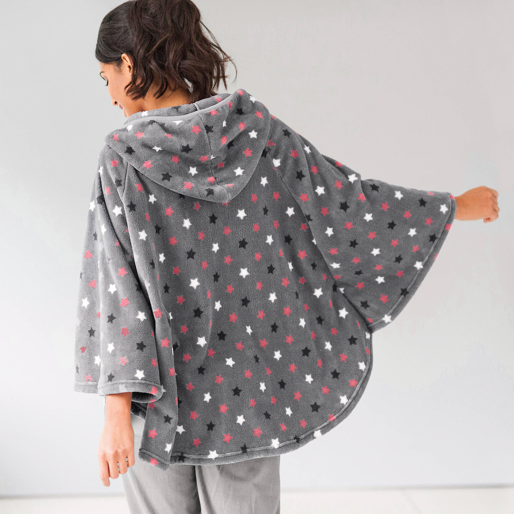 Poncho à capuche, maille polaire toucher peluche