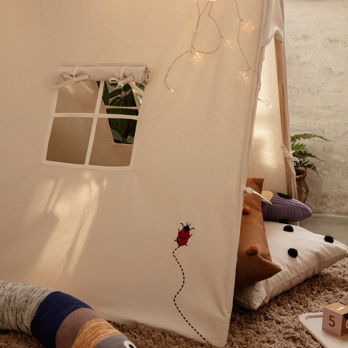 Ferm Living - Spielzelt Ladybird, natur
