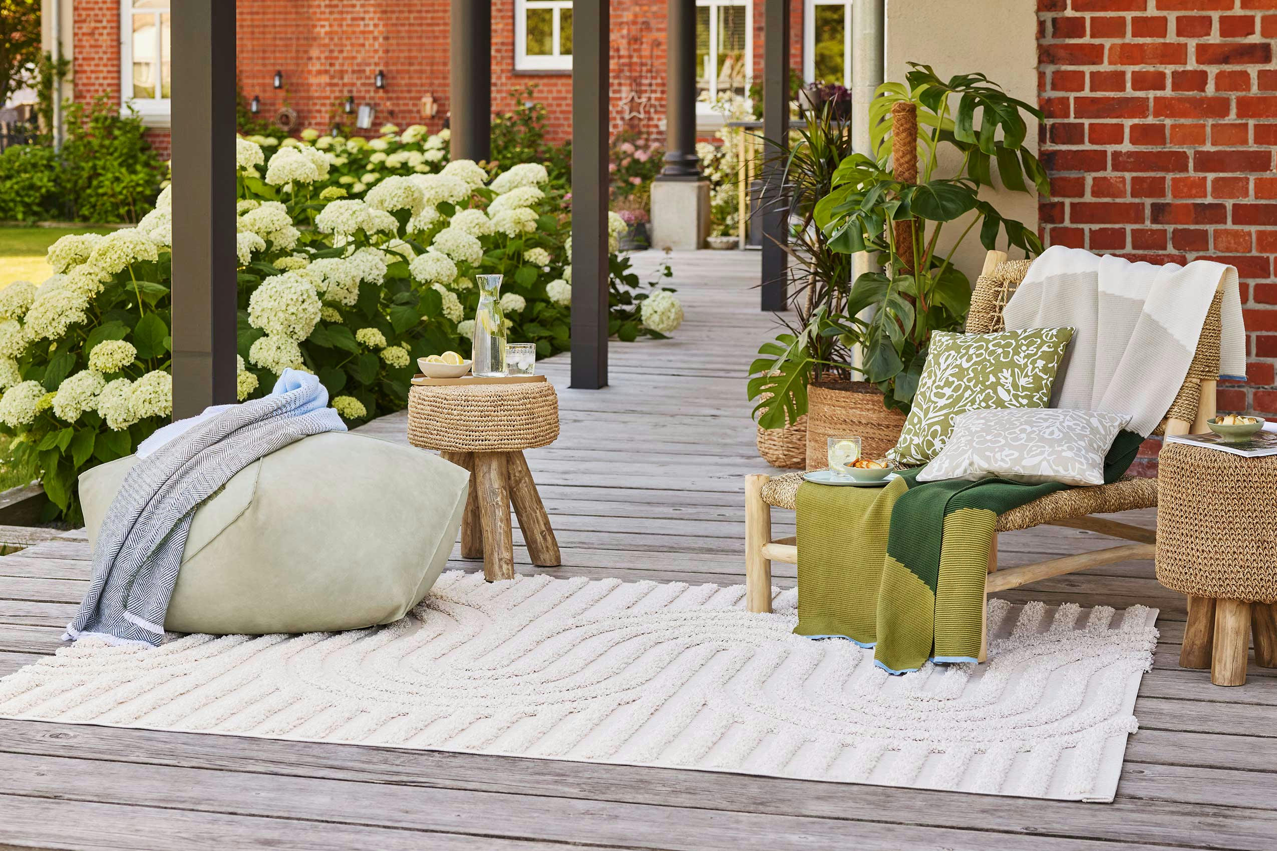 MILES - Tapis intérieur/extérieur à relief motif design beige 120x170