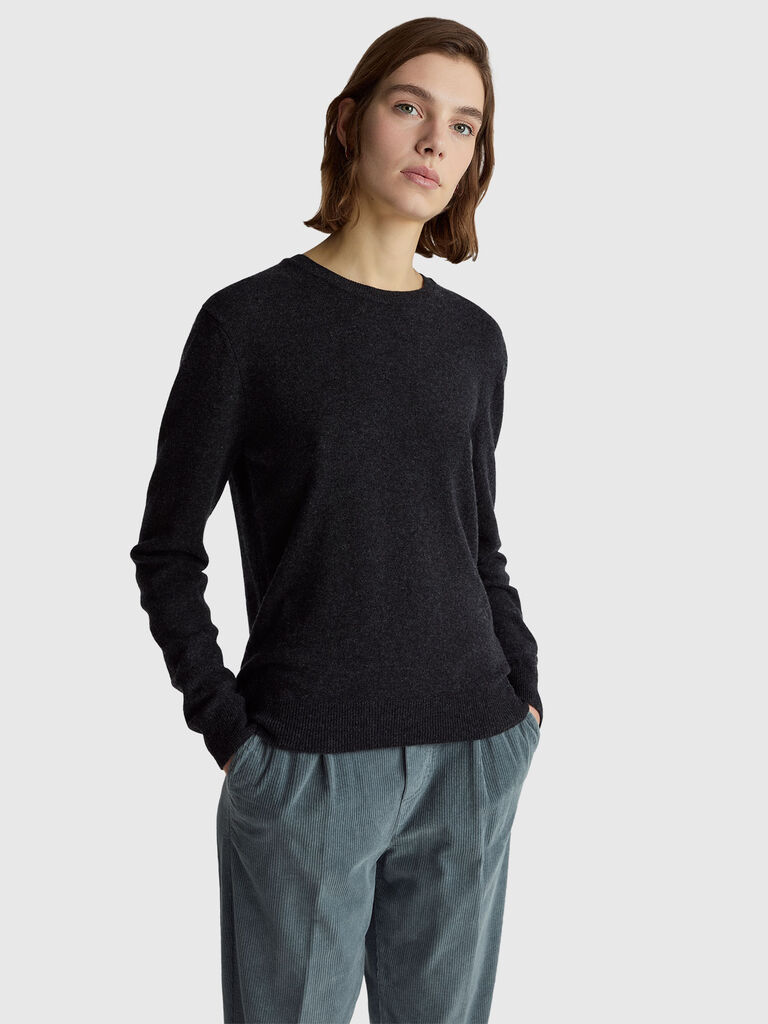 Dark gray crew neck sweater in Merino wool