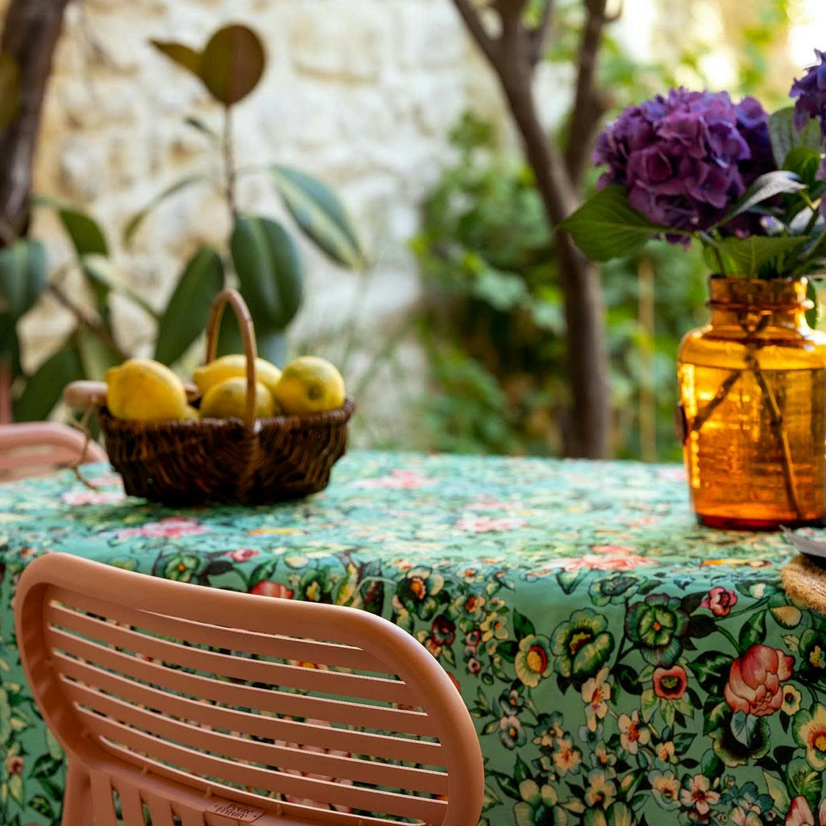 NILA - Nappe grand format en coton imprimé fleuri turquoise 140x235