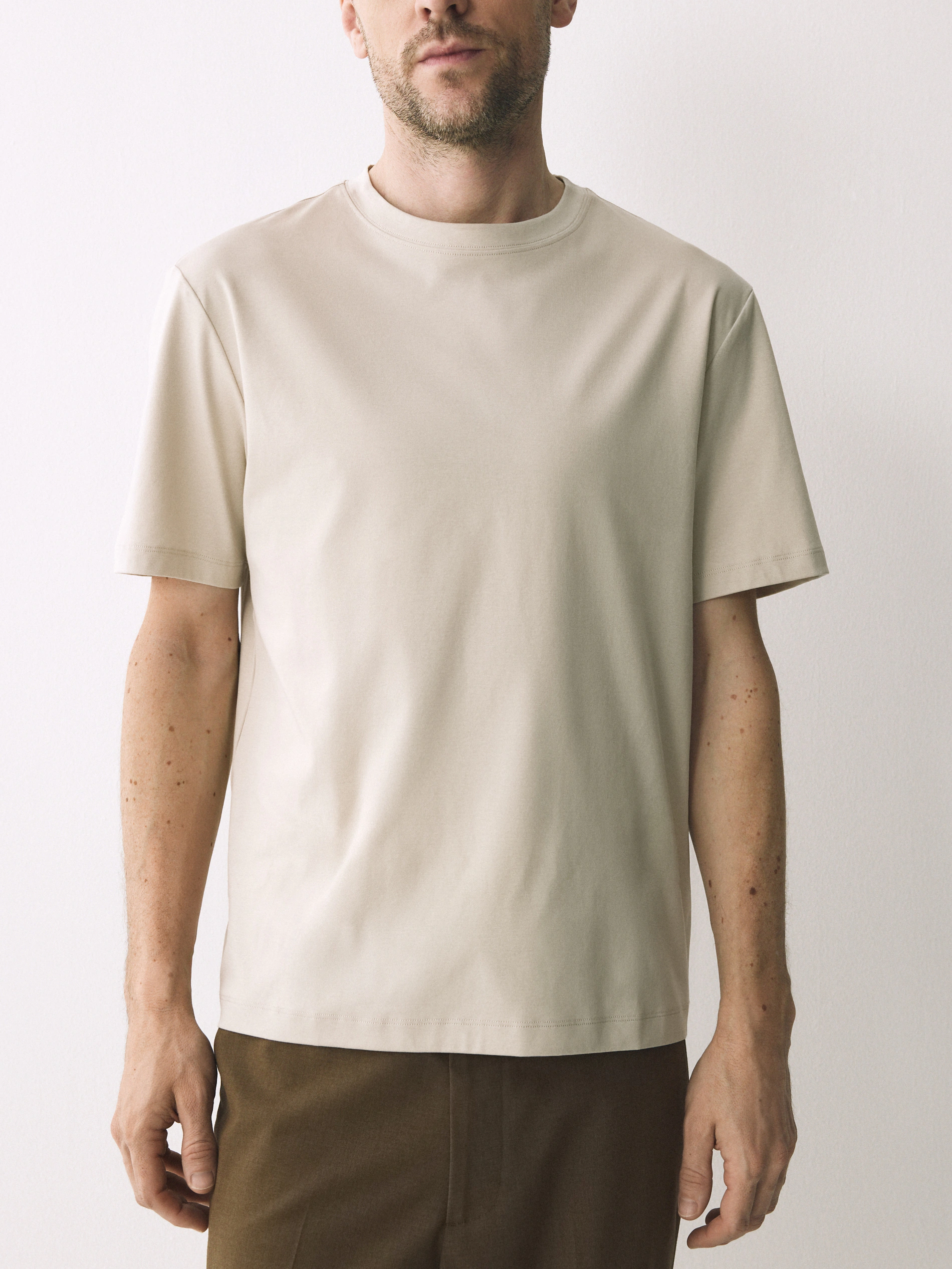 T-shirt regular z merceryzowanej bawełny