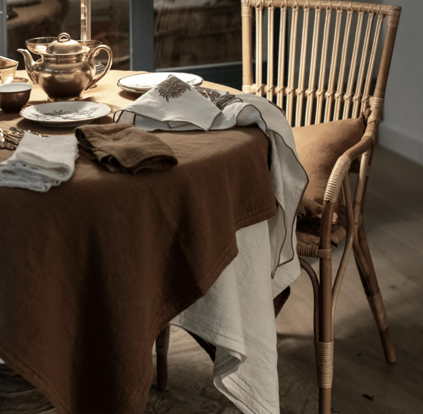 BASES DE LA TABLE - Nappe  Lin pur lavé Bronze 250x250