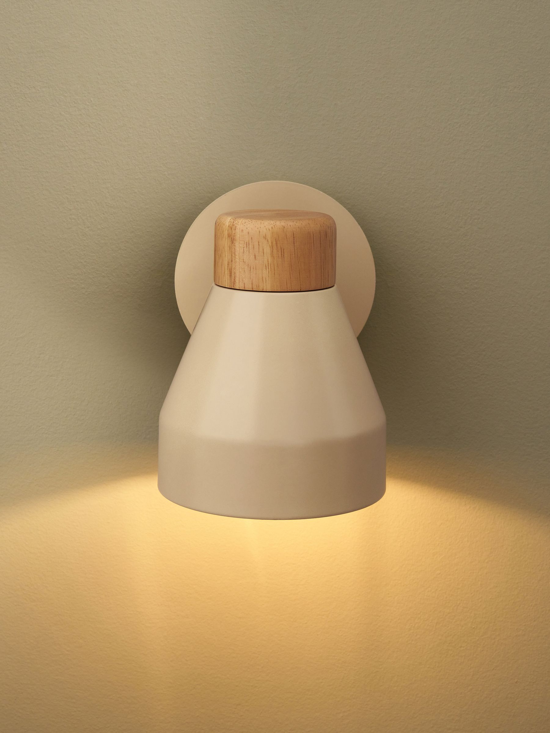 Albert Wall Spotlight in Cream
