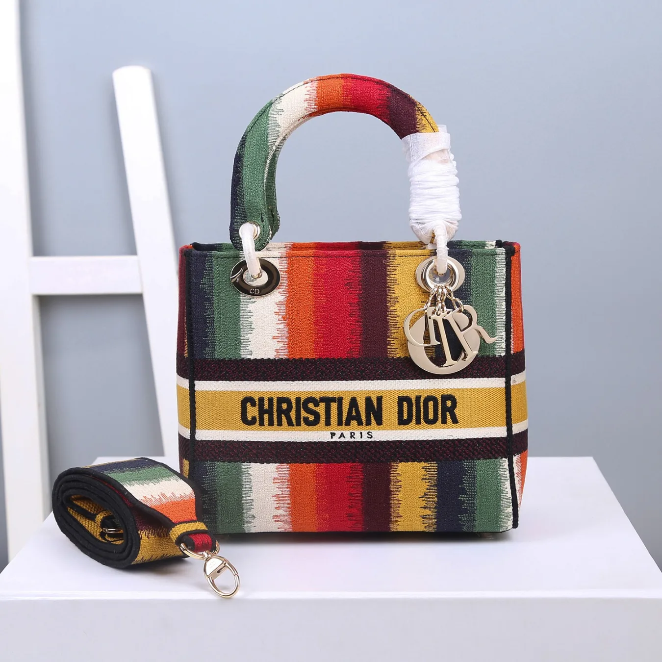 Dior The LADY D-LITE Bag Gray Toile de Jouy Reverse Embroidery M0565ORGO_M932
