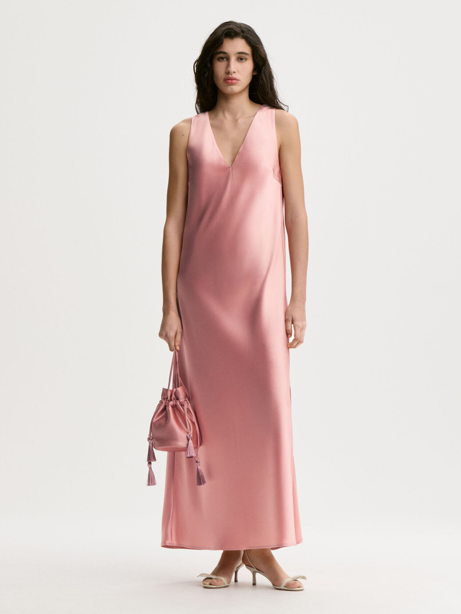 Levita satin maxikjole