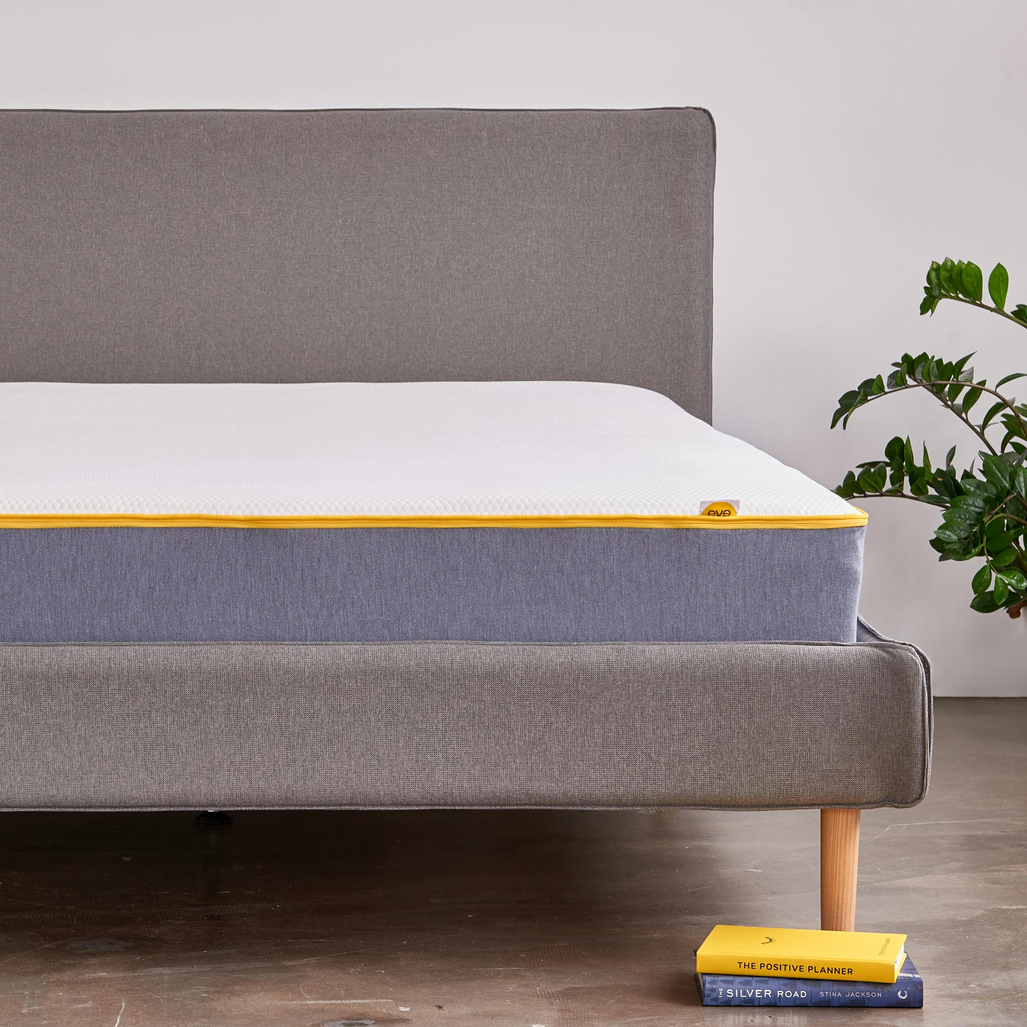 LE LIT SCANDI - Lit avec sommier intégré et tête de lit - 180 x 200