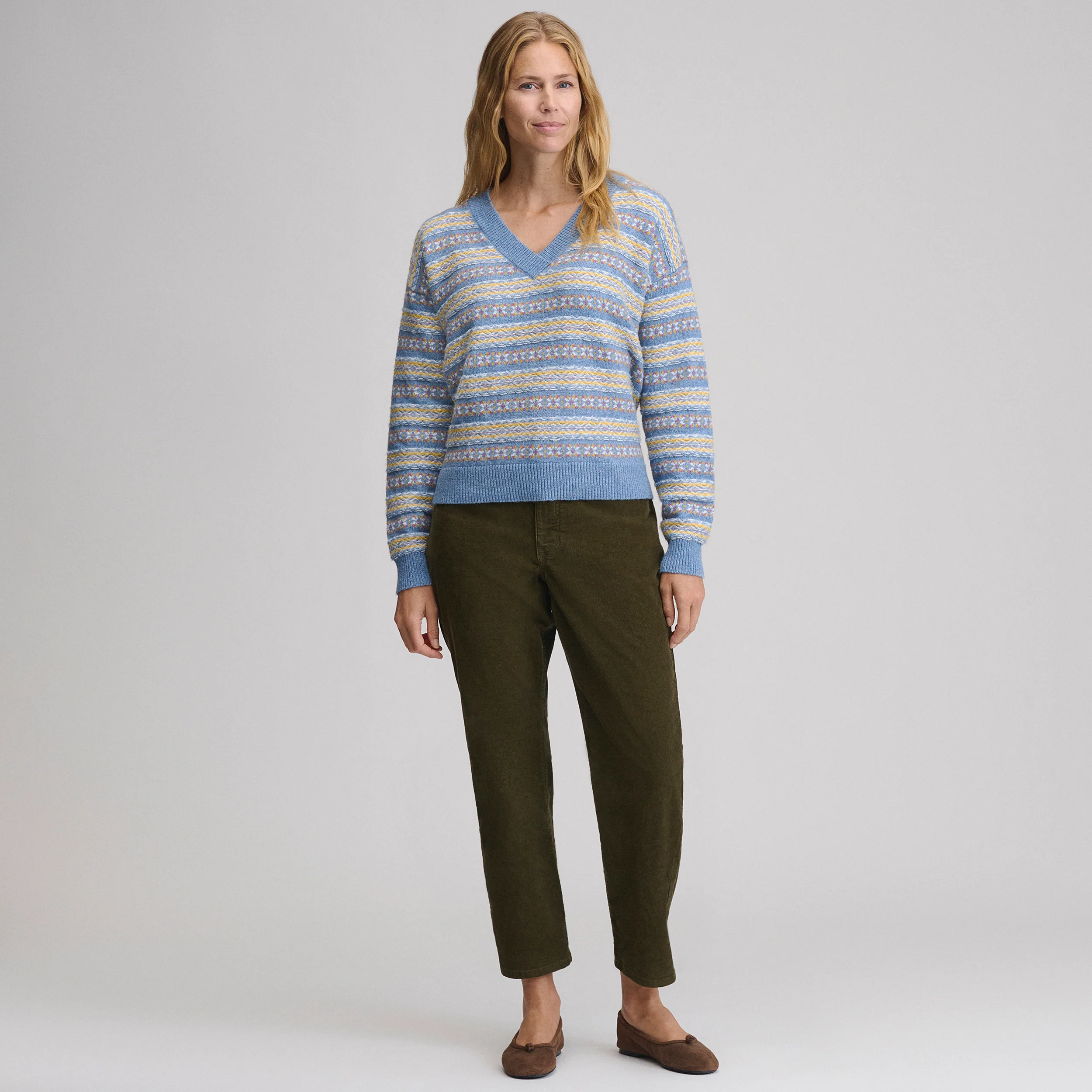 Women's Signature V-Neck Sweater - Pattern