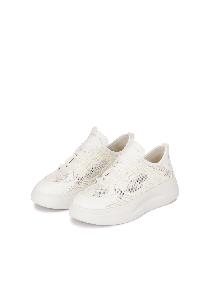 Ladies’ sporty white shoes