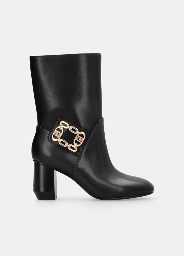 Stivaletti con tacco largo