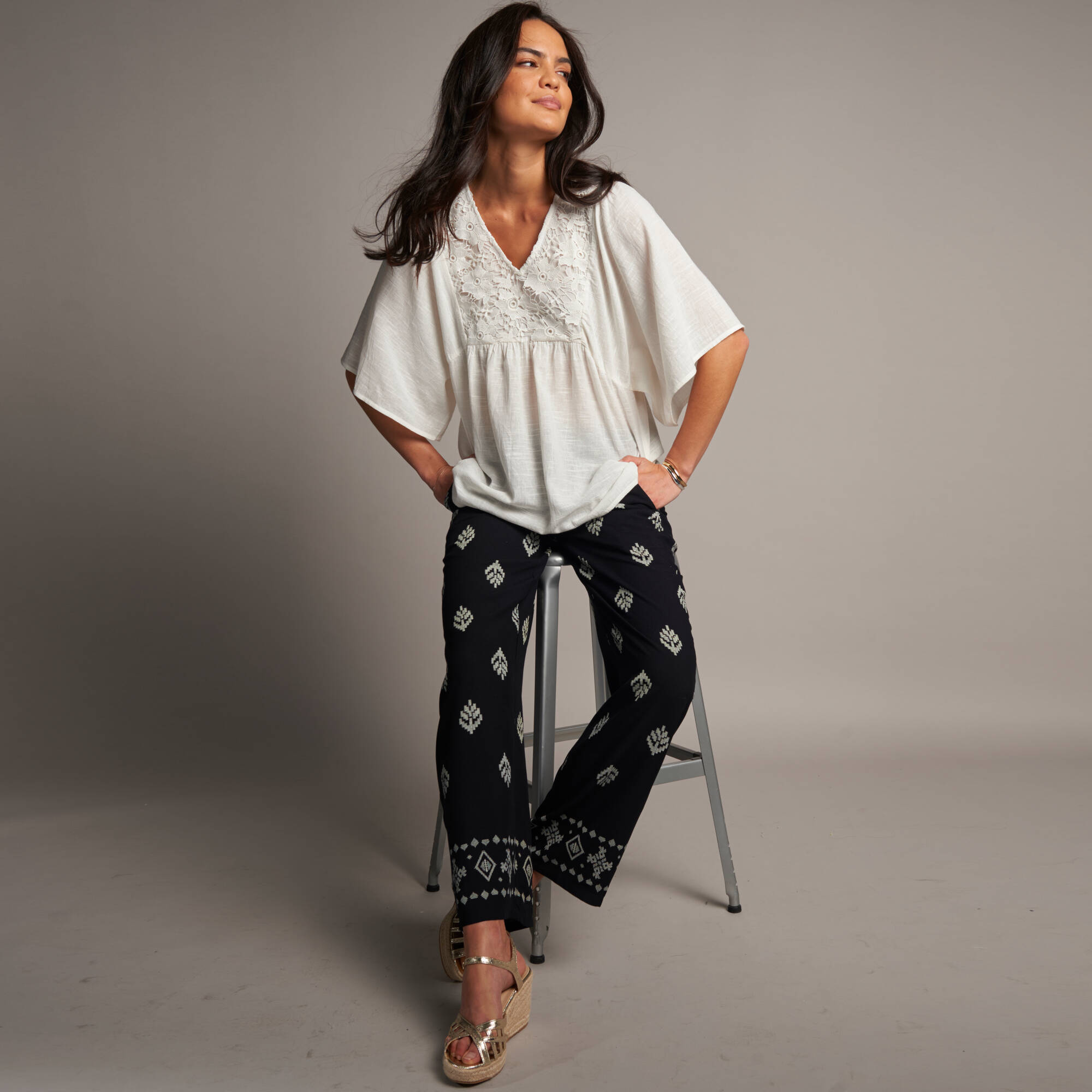 Tunique plastron fantaisie doublé, manches kimono