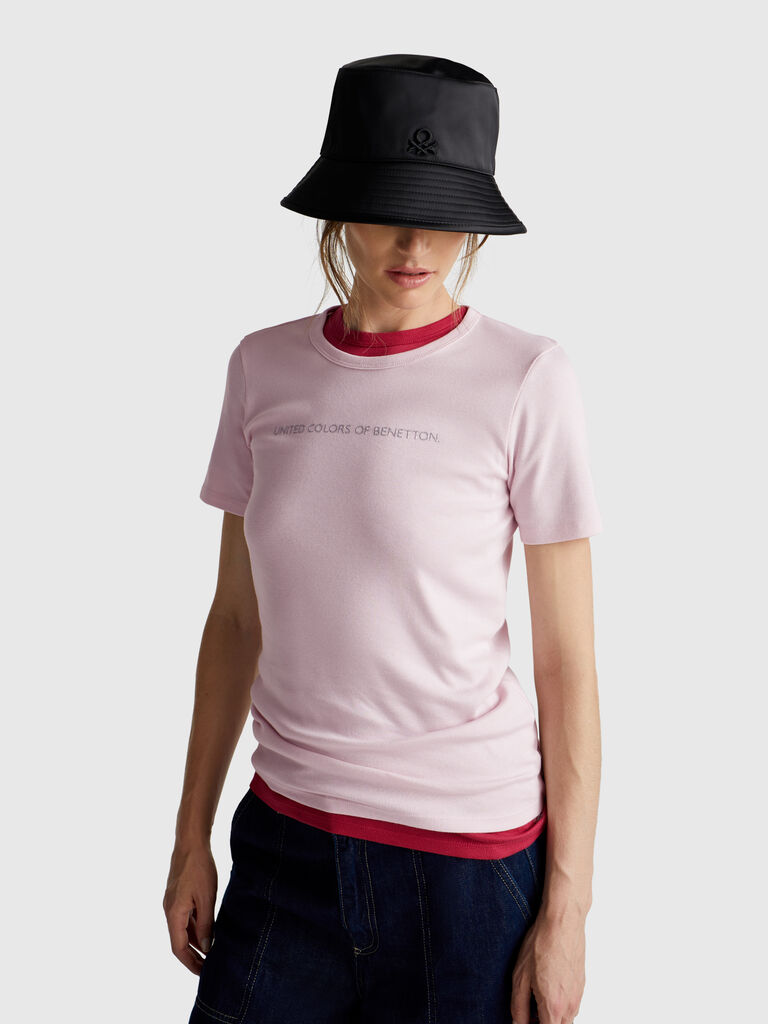 T-shirt in 100% cotton with glitter print logo