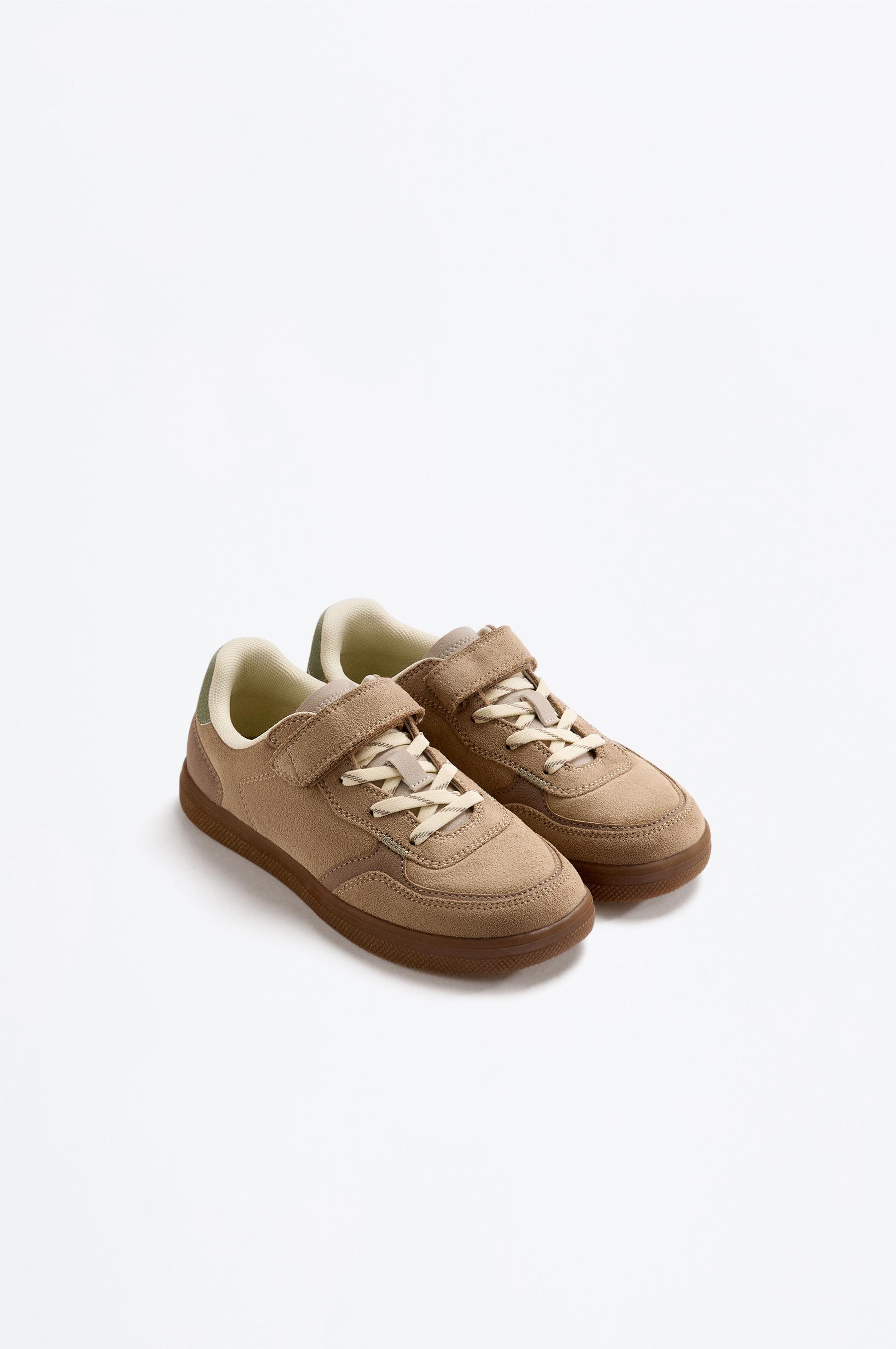 Zapatilla combinada