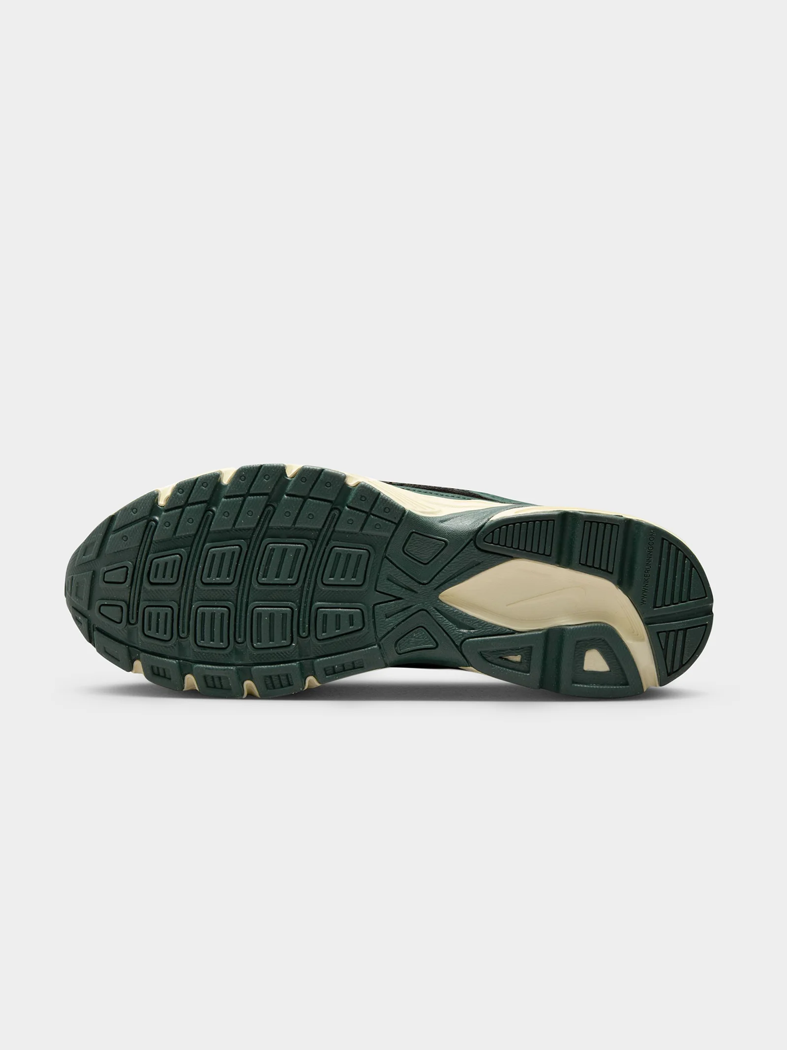 Nike Initiator