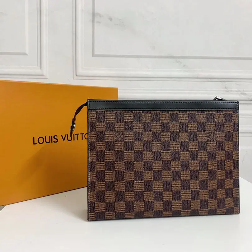 Louis Vuitton LV Pochette Voyage Handbag M69535