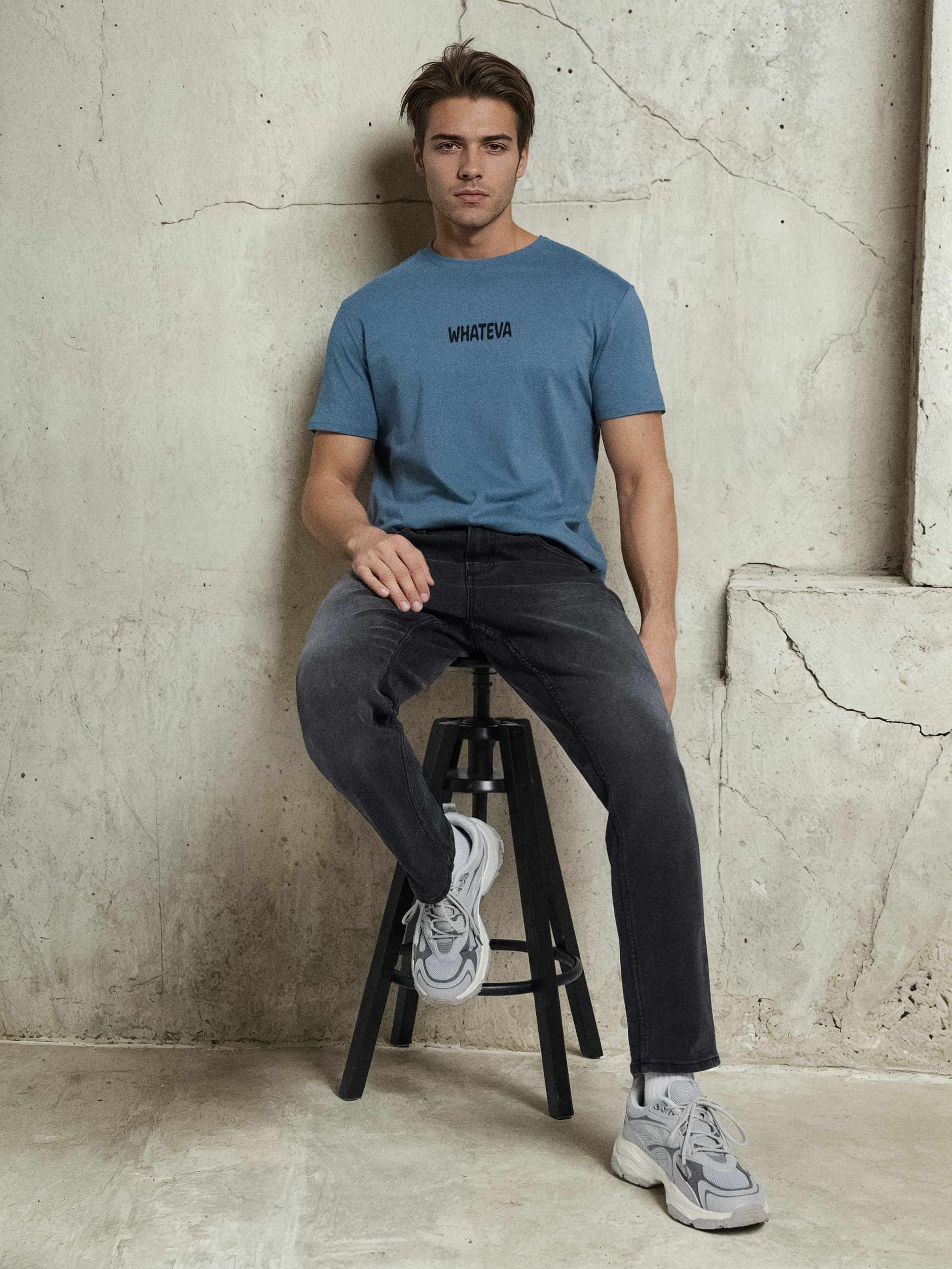 Jeansy regular fit z efektem sprania