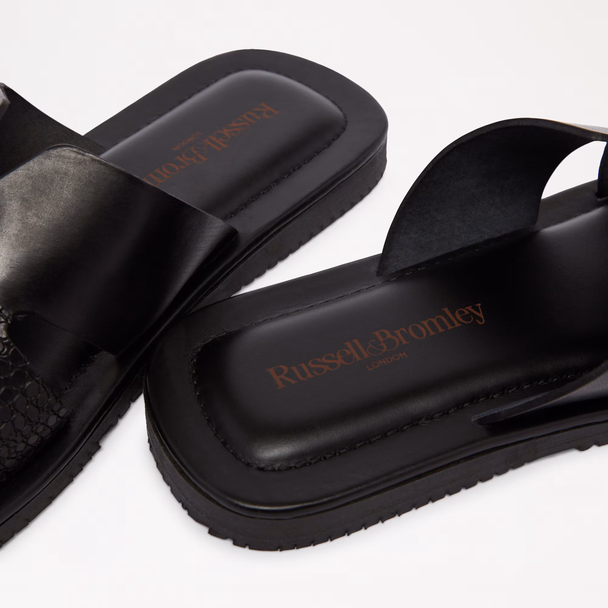 Mirage<br>Stitch Detail Slide