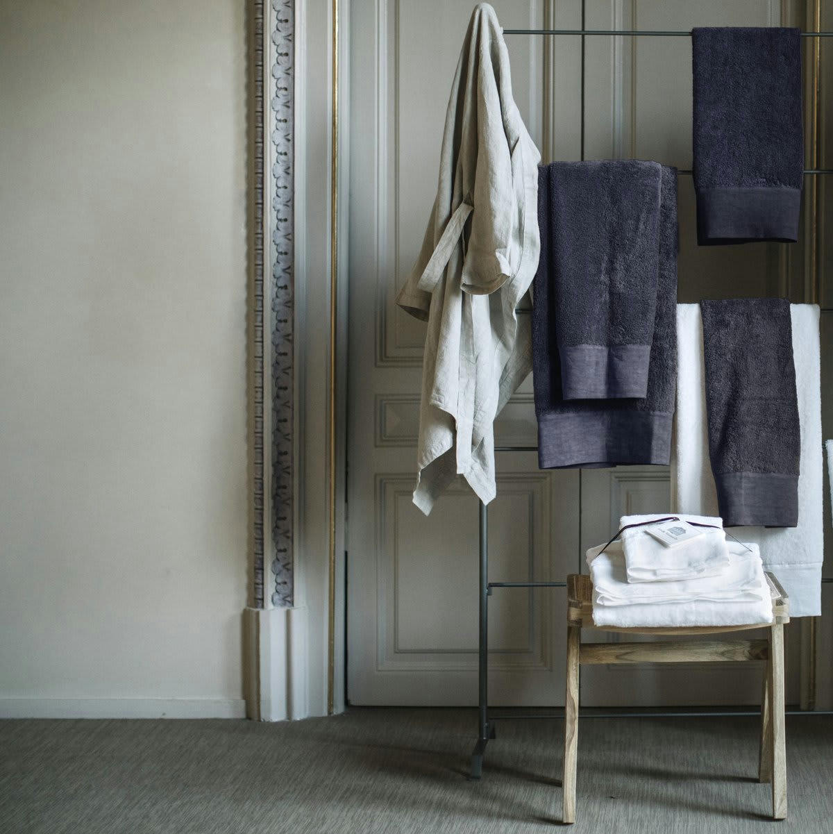 SERVIETTE DE TOILETTE - Serviette de toilette finition lin lavé bleu pierre 50x100