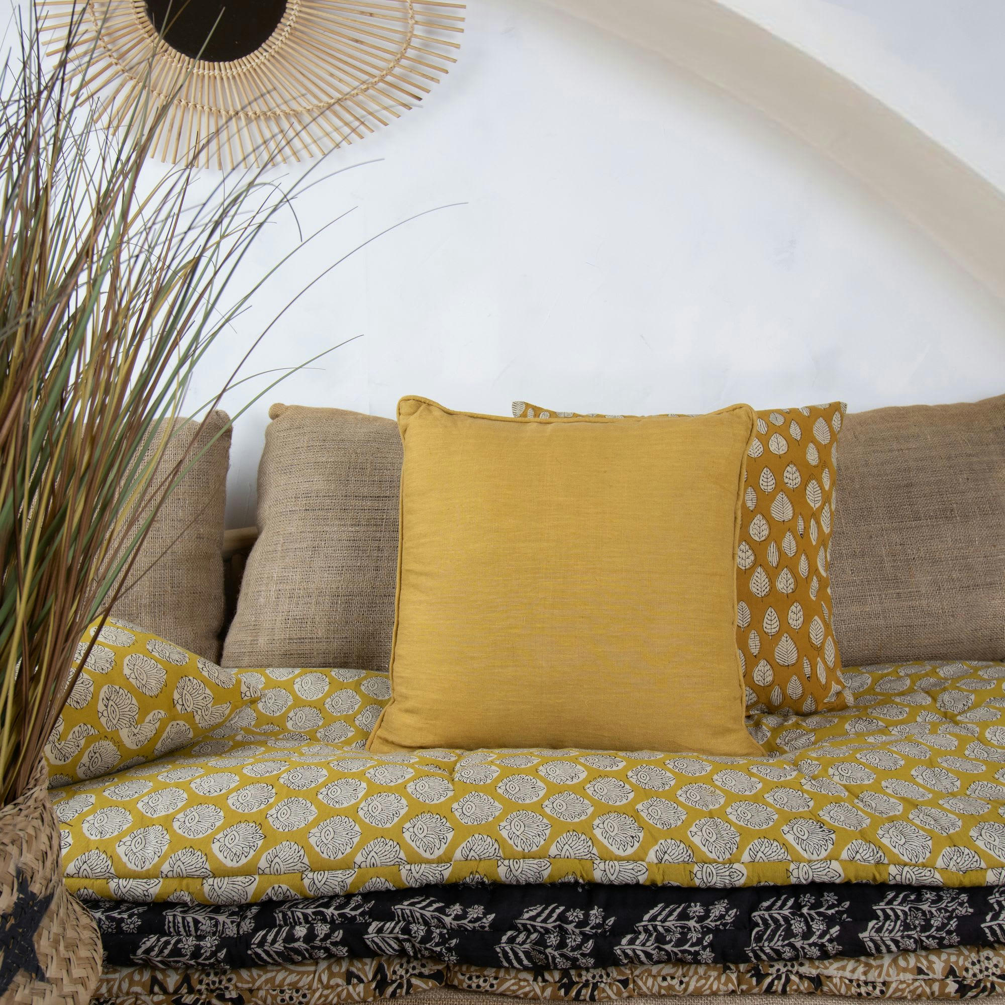 NYL - Coussin en lin jaune moutarde 40cm