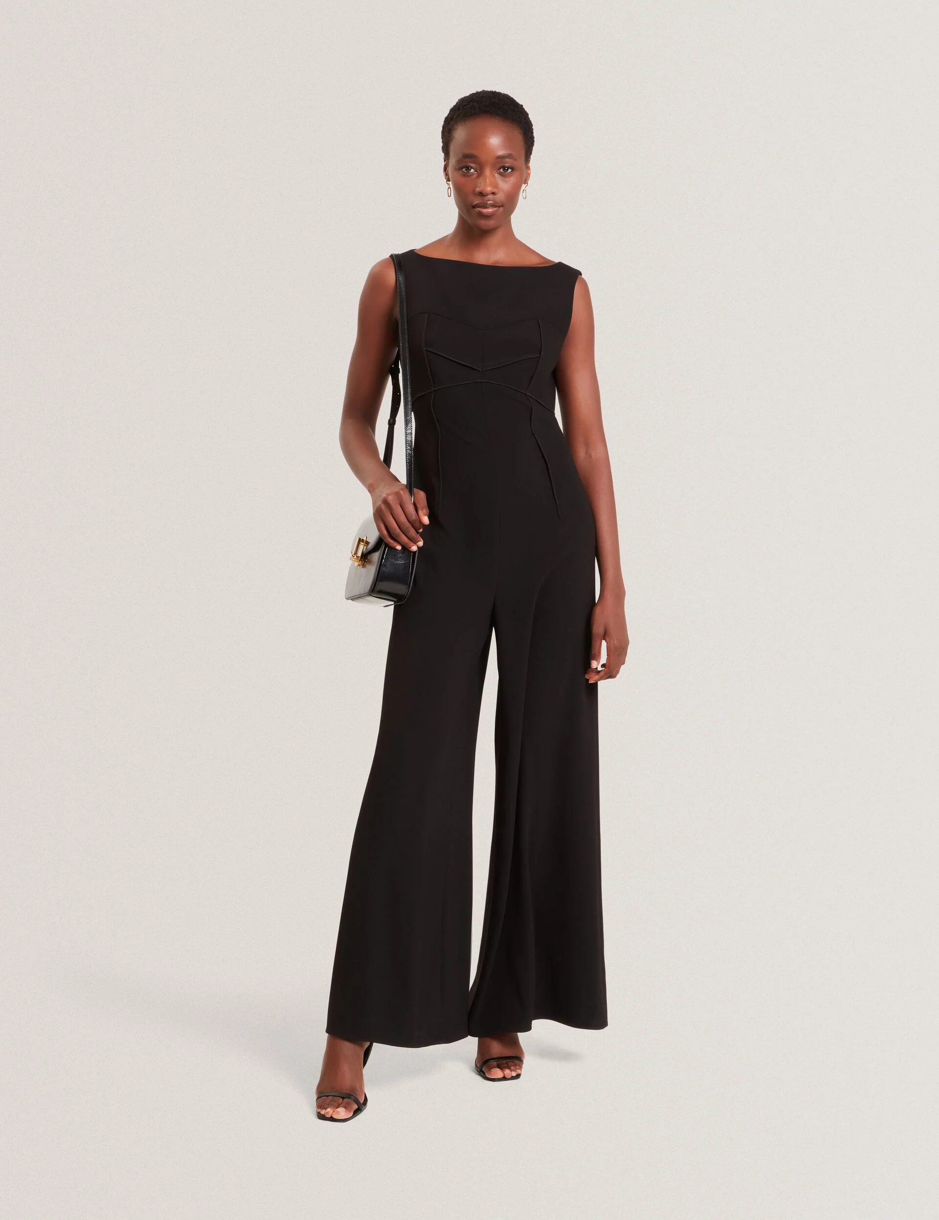 LIIVIA | BLACK