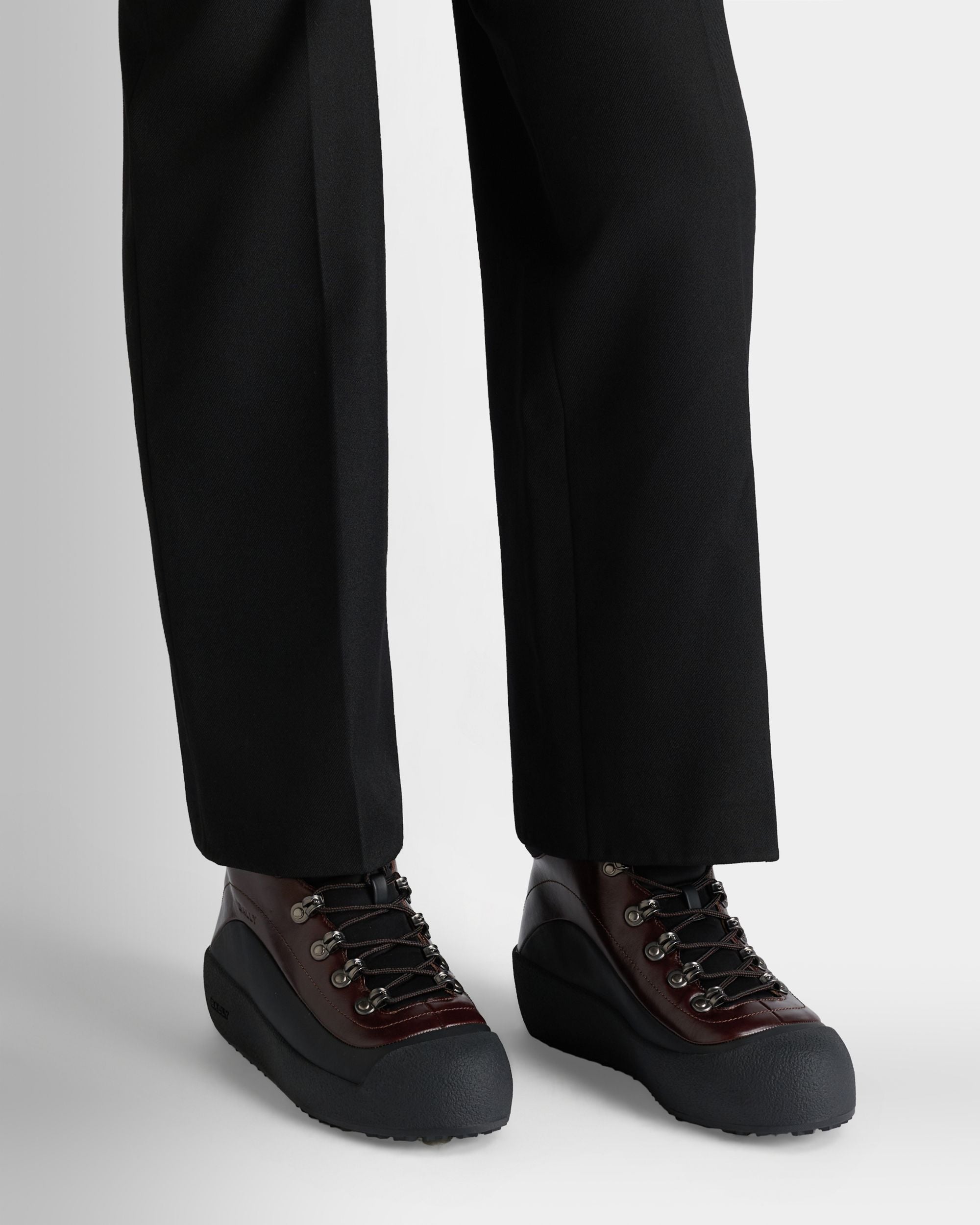 Bally Curling Stiefelette Aus Leder In Braun
