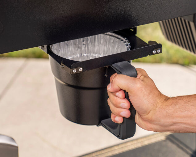 Traeger Woodridge Pro Pellet Grill & Smoker