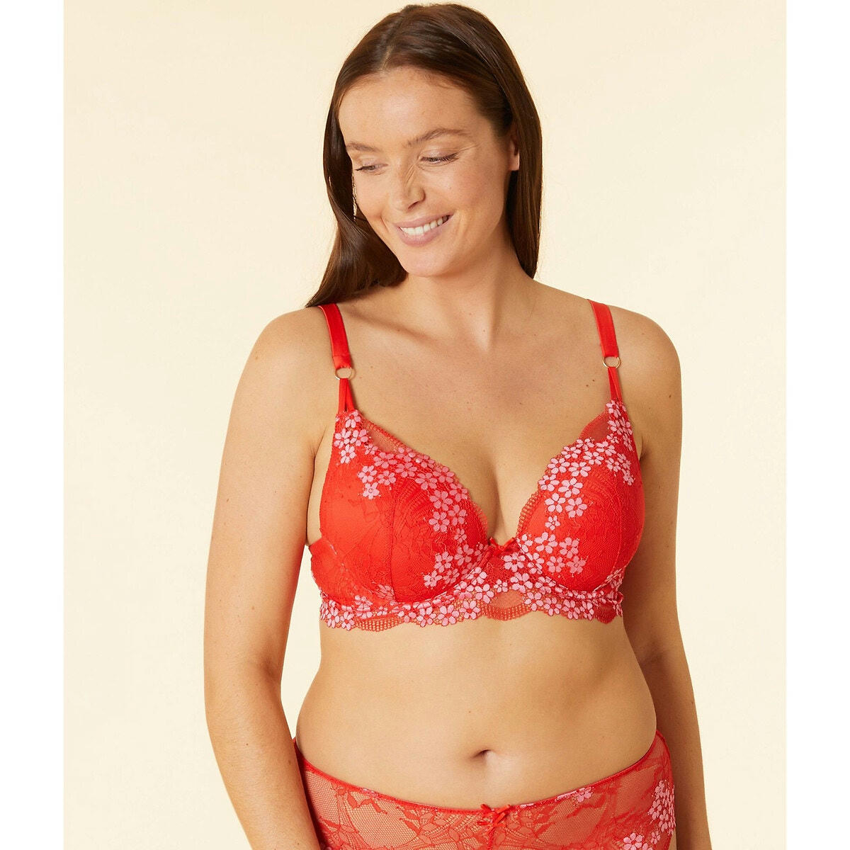 Soutien-gorge en dentelle, Somptueuse