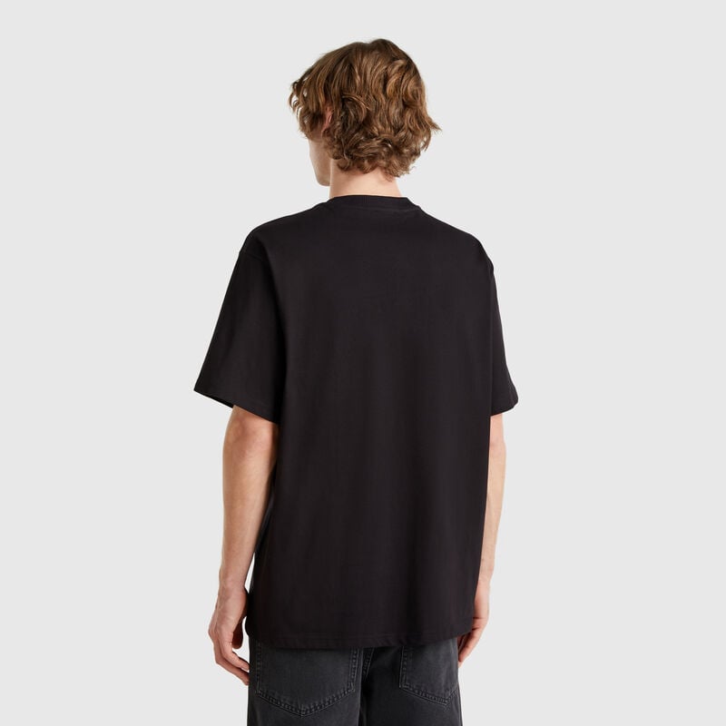 T-shirt with embroidered logo