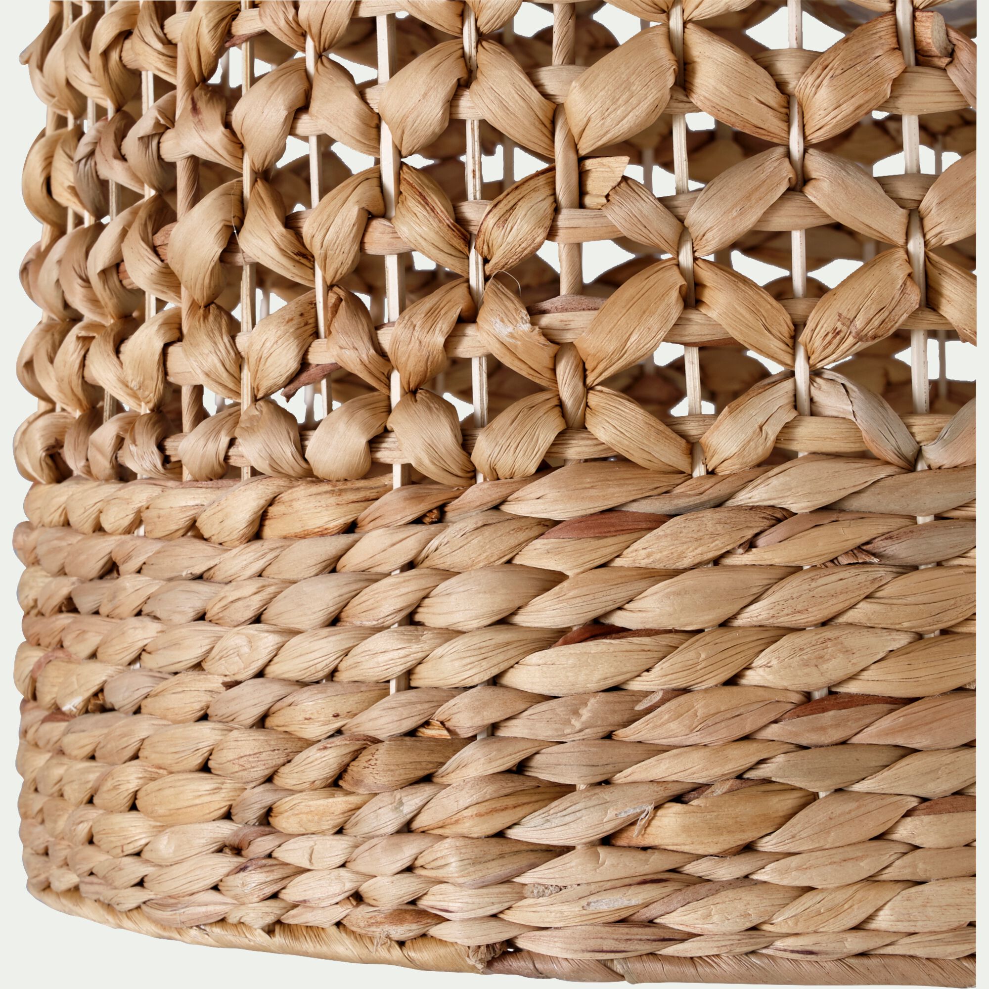 VARAGE - Suspension naturelle non électrifiée en jacinthe d'eau - D30xH35cm